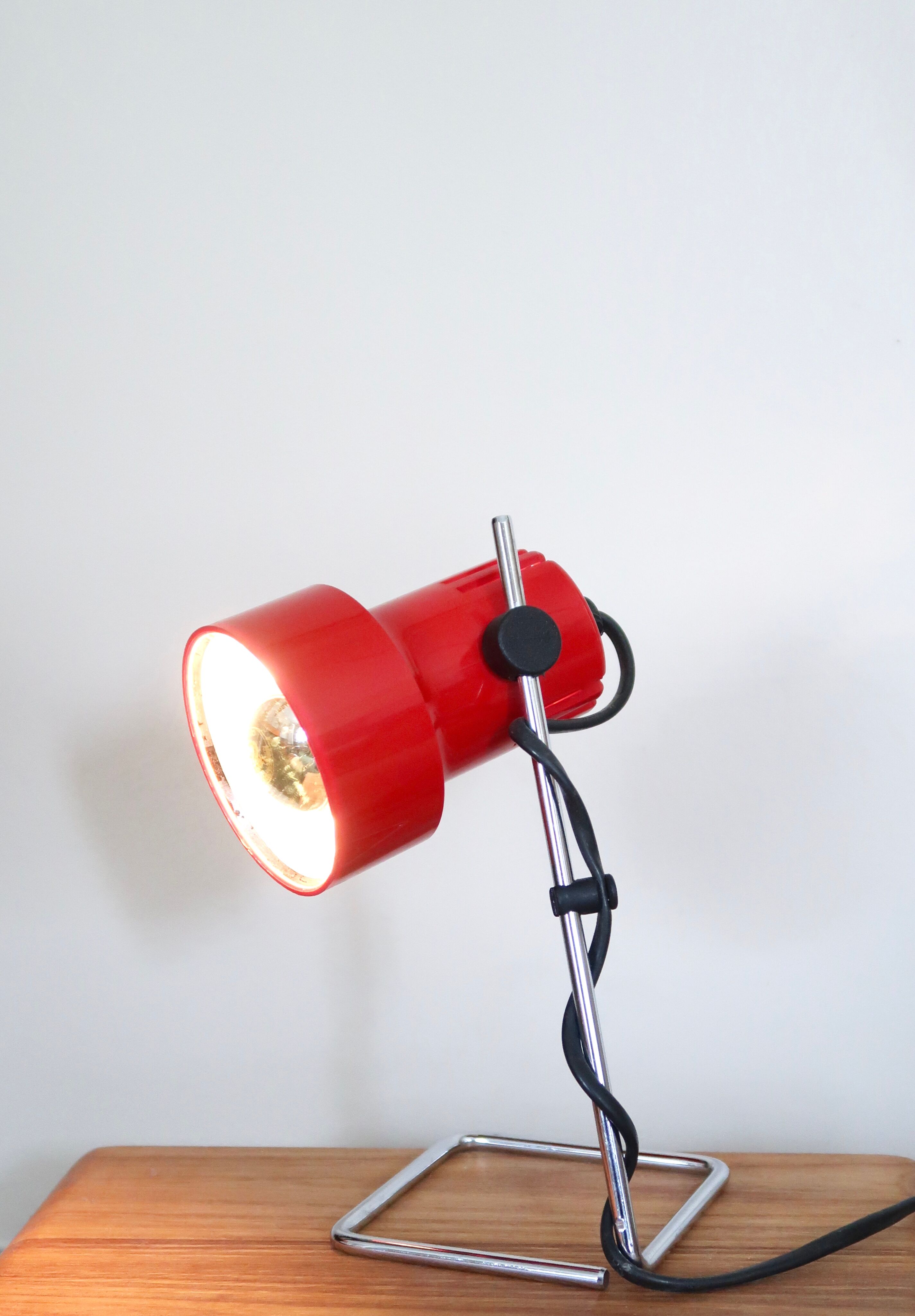 Red desk lamp, chrome foot, 70s