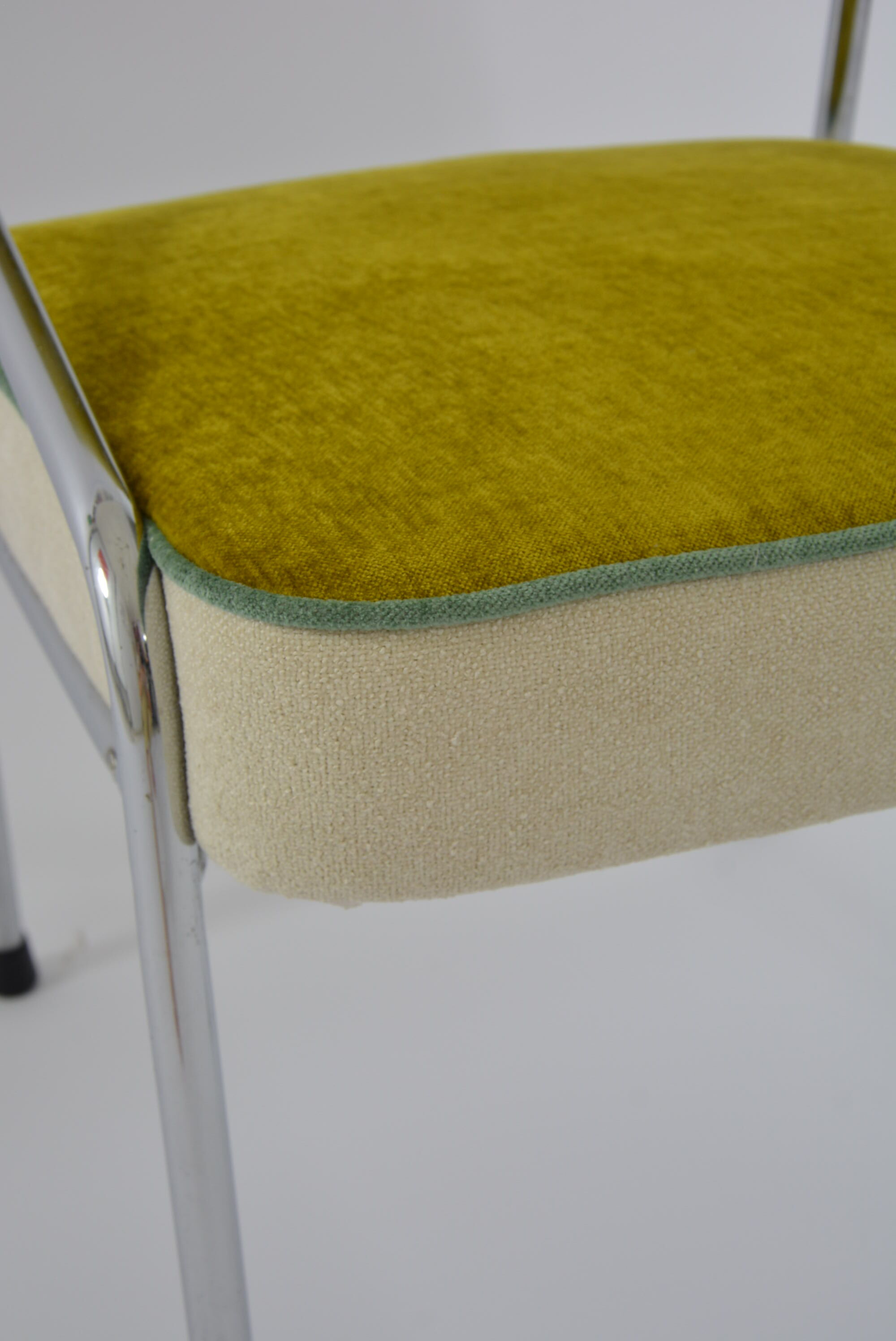 Tricolor chrome armchair