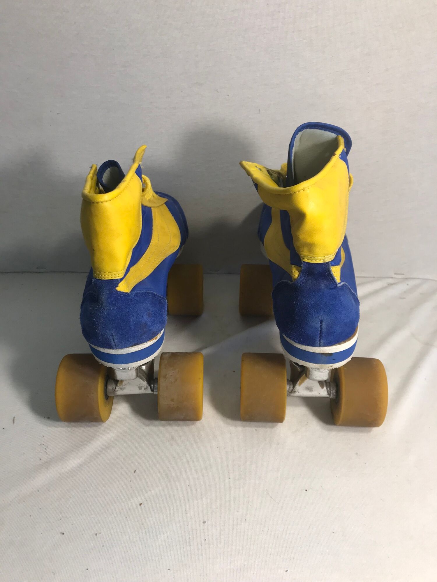 Ancienne paire de patins à roulettes bleu & jaune taille 41