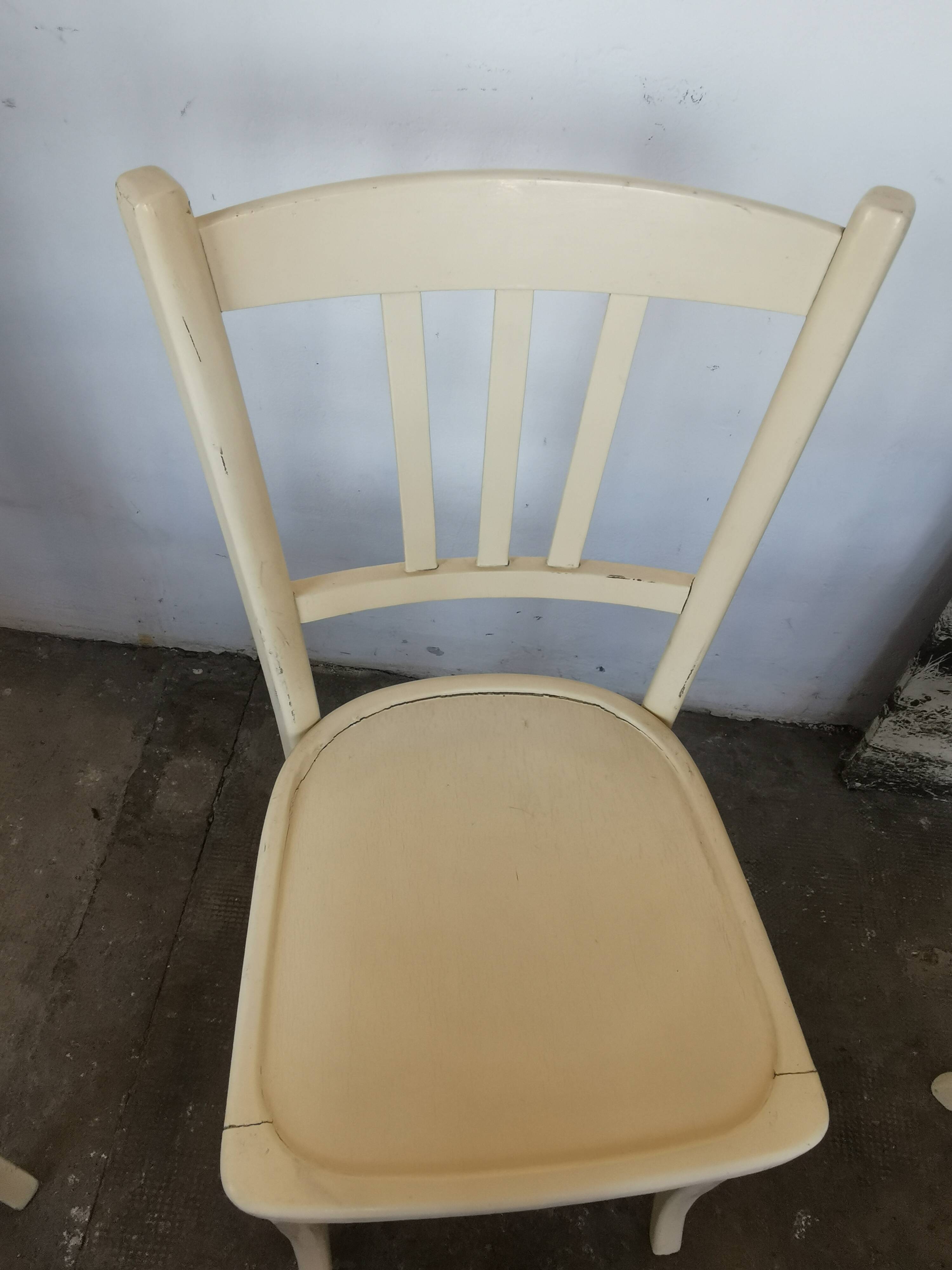 Set de 6 chaises bistrot vintages blanches
