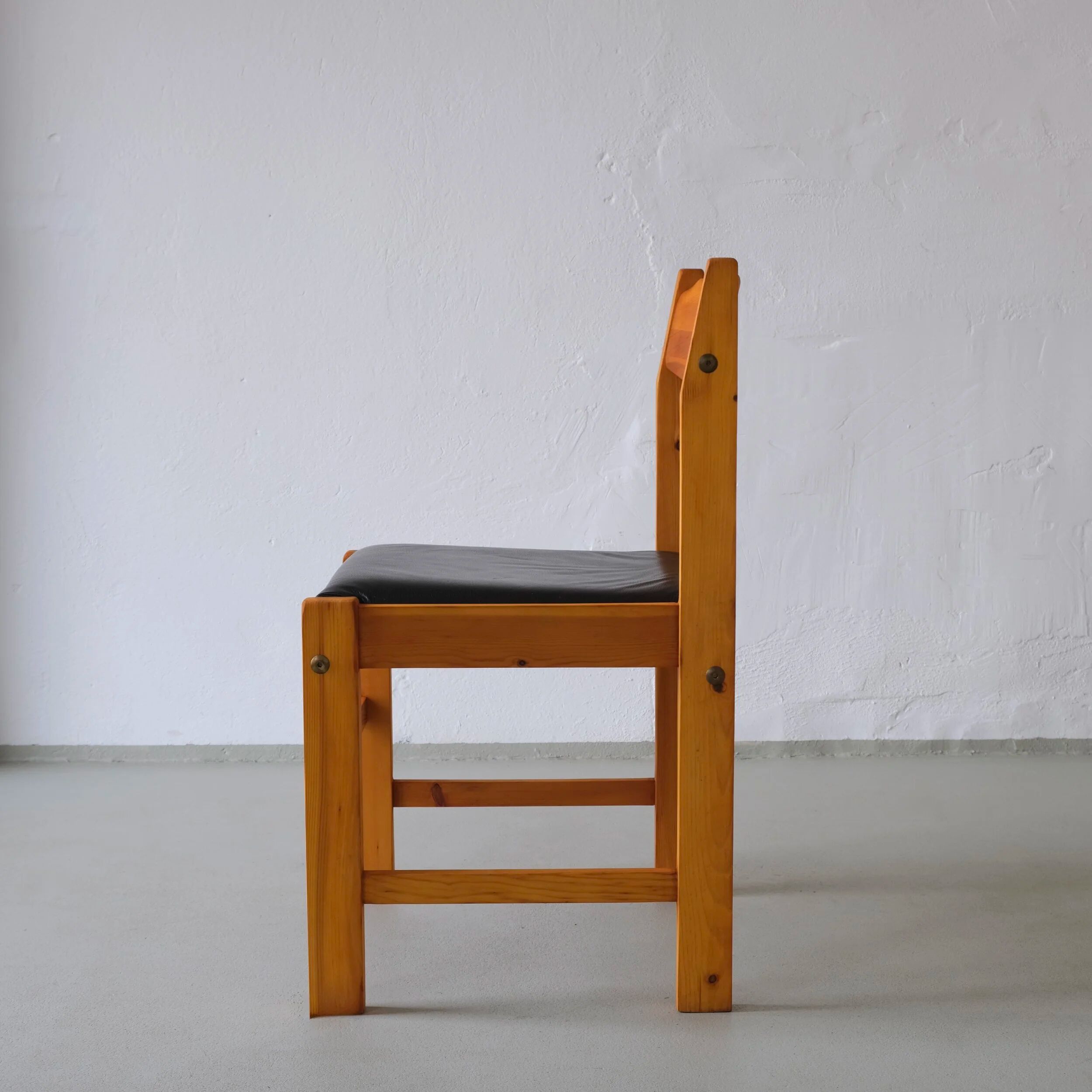 6 chaises en pin massif minimalistes | Années 1970