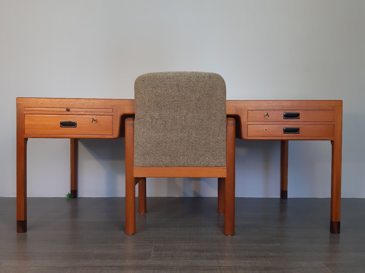 Danish desk  Larsen & Madsen by Willy Beck, 1950