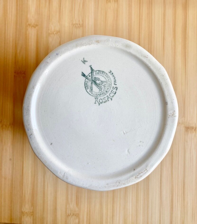 Iron earth broc art deco