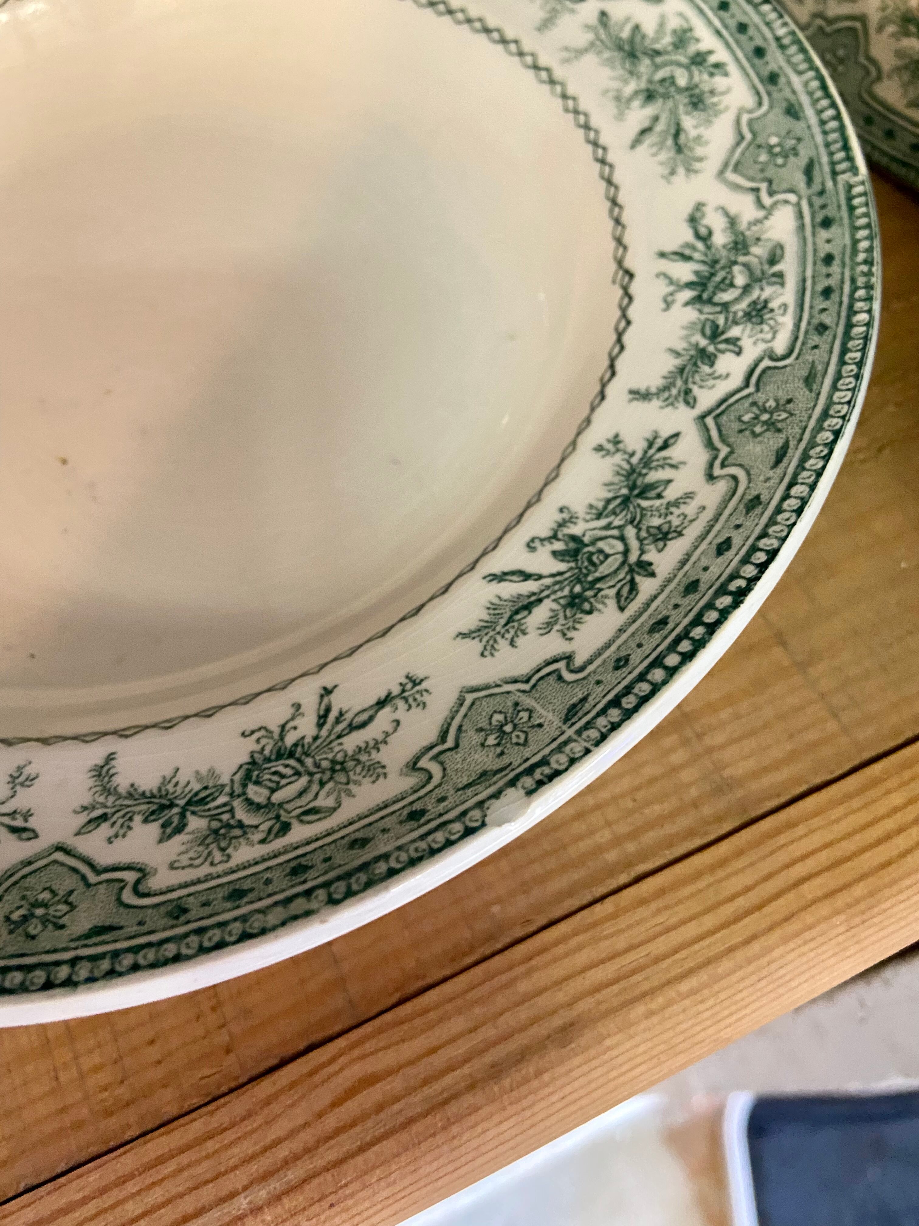 Lot green iron earth plates