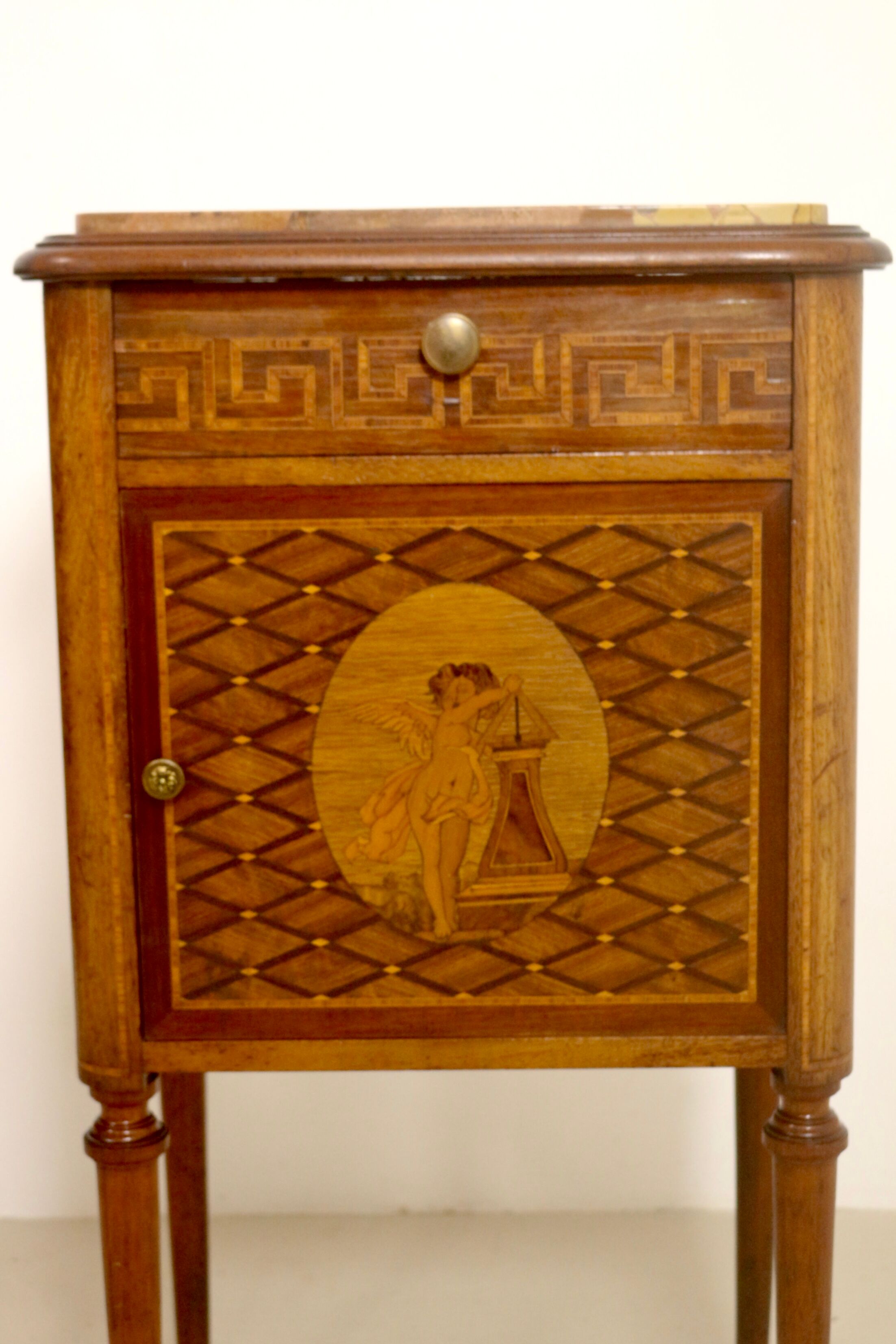 Pair of marquetry bedside tables decorated in marble façade Brèche d'Aleppo. Ref Toulouse.