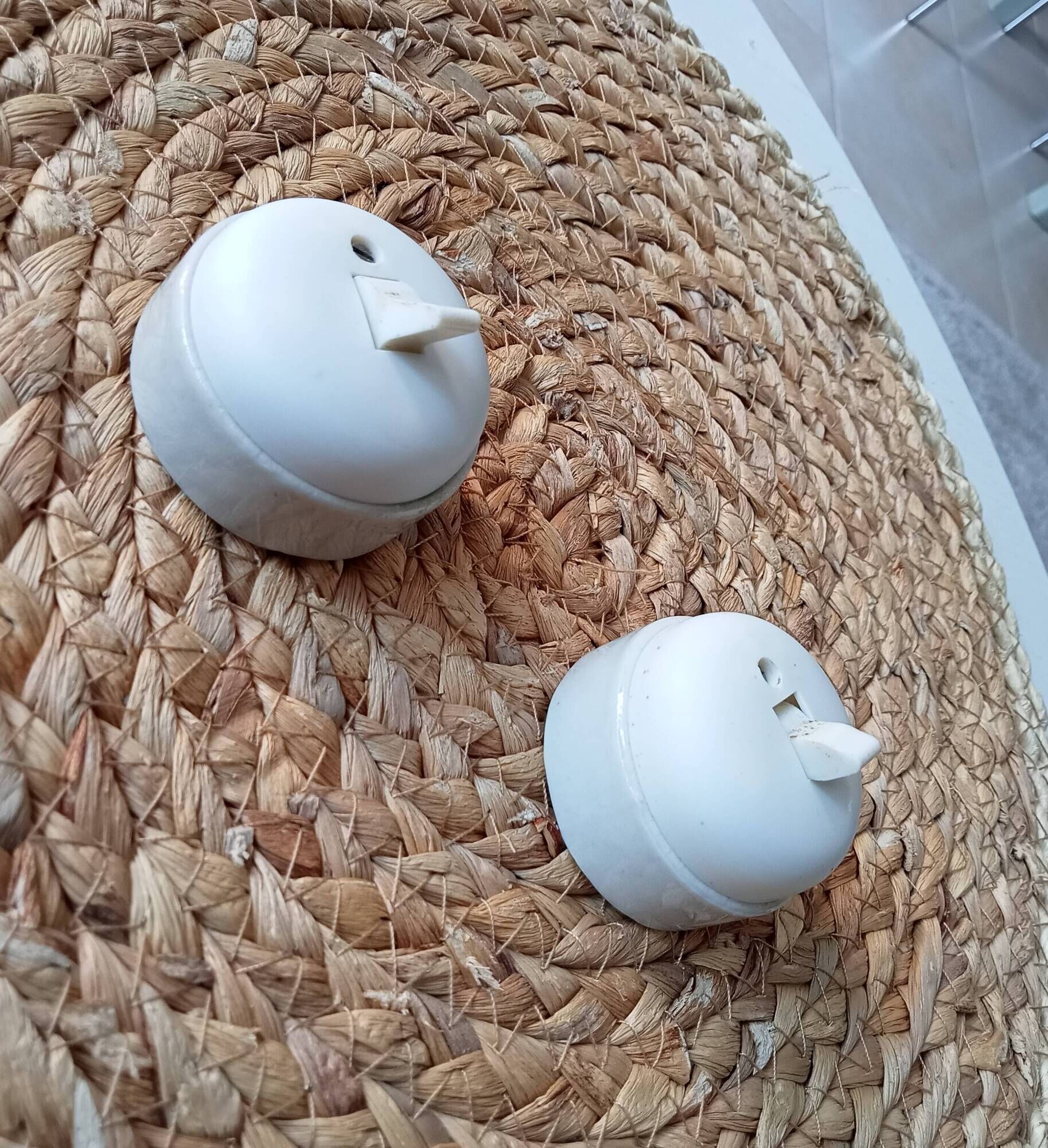 Set of 2 old two-way switches, porcelain and plastic, 50s/60s