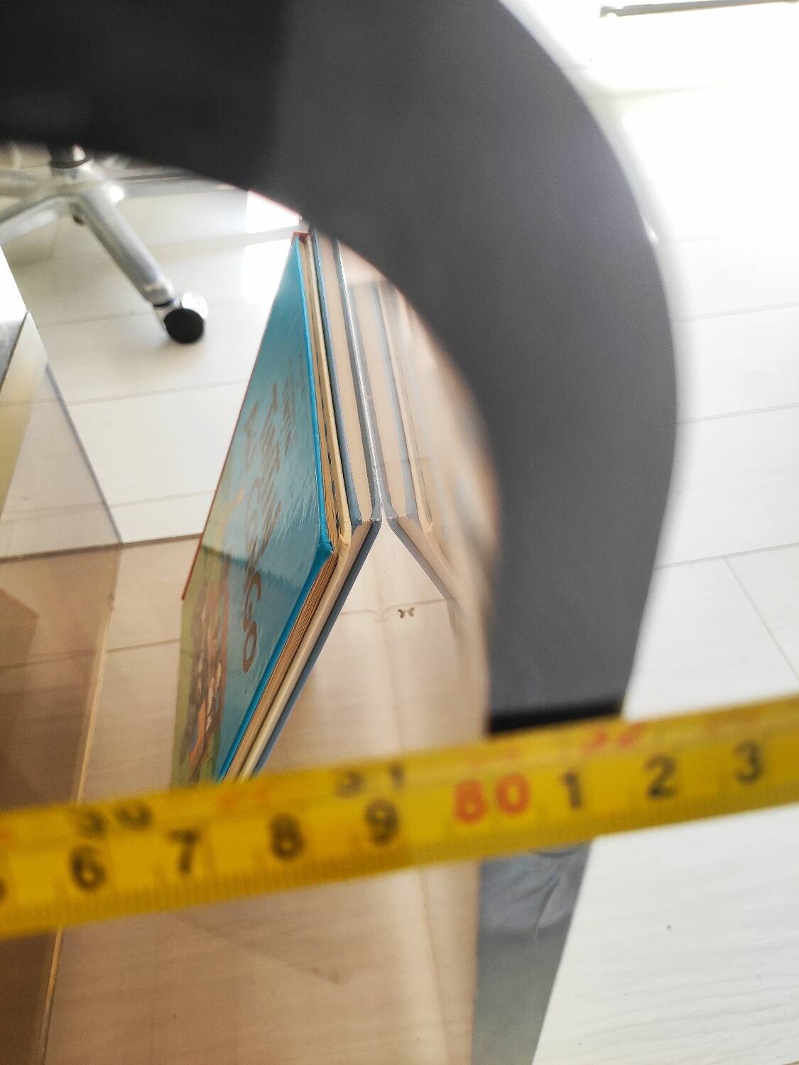 Coffee table on wheels Hi-fi TV cabinet