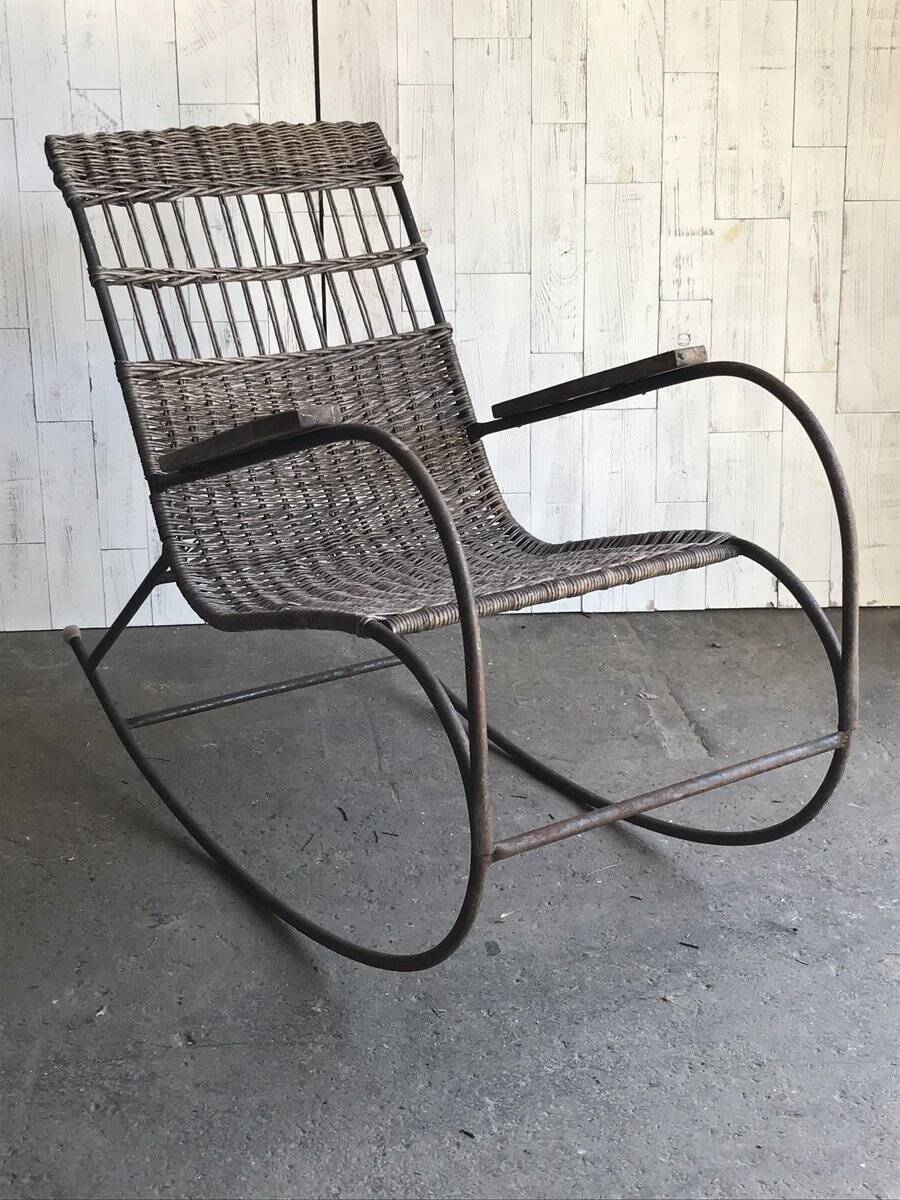 Vintage rocking chair in curved wood and black steel - 1960s, Czech design