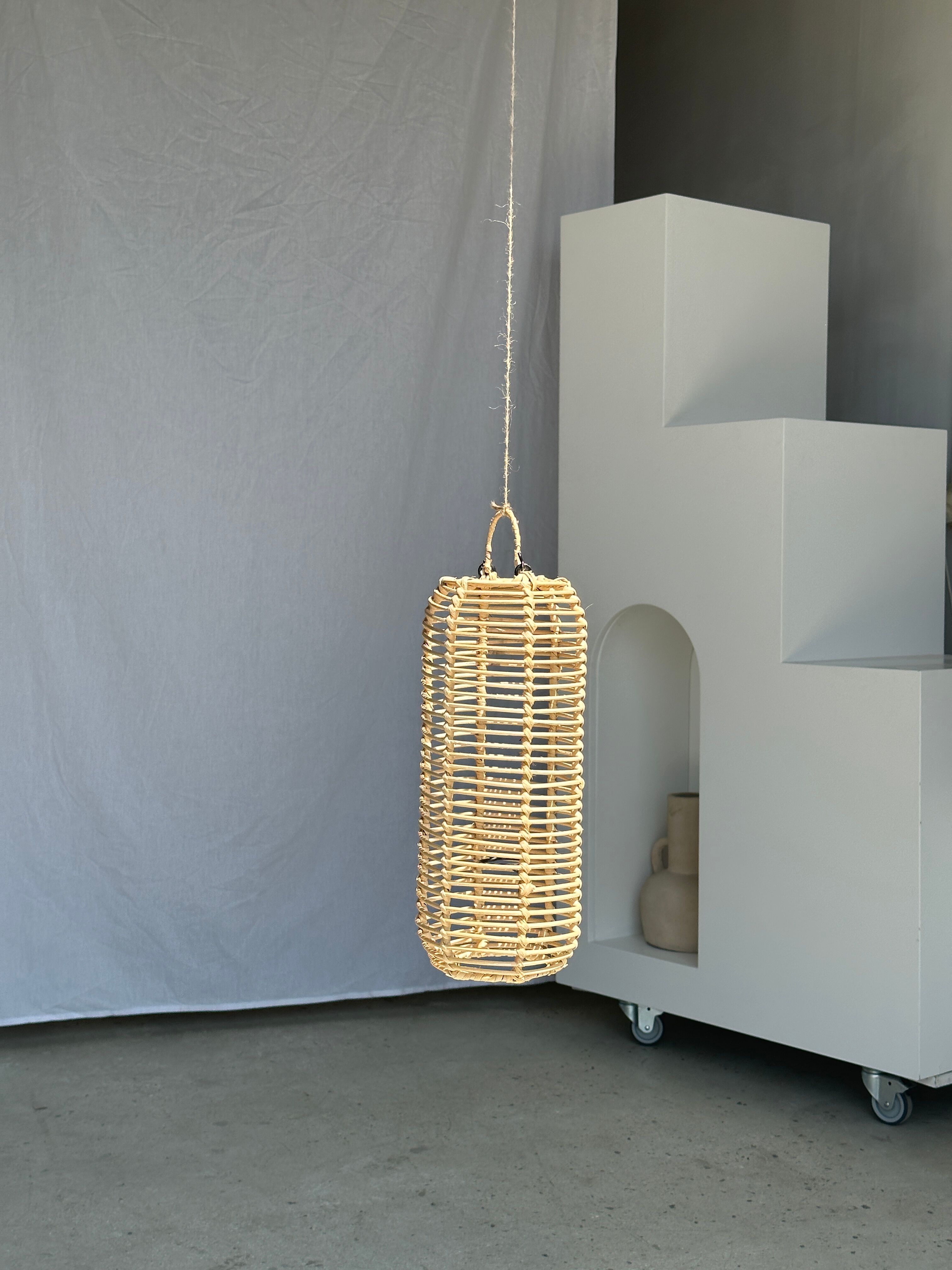 Small lantern-shaped rattan suspension H35 D15