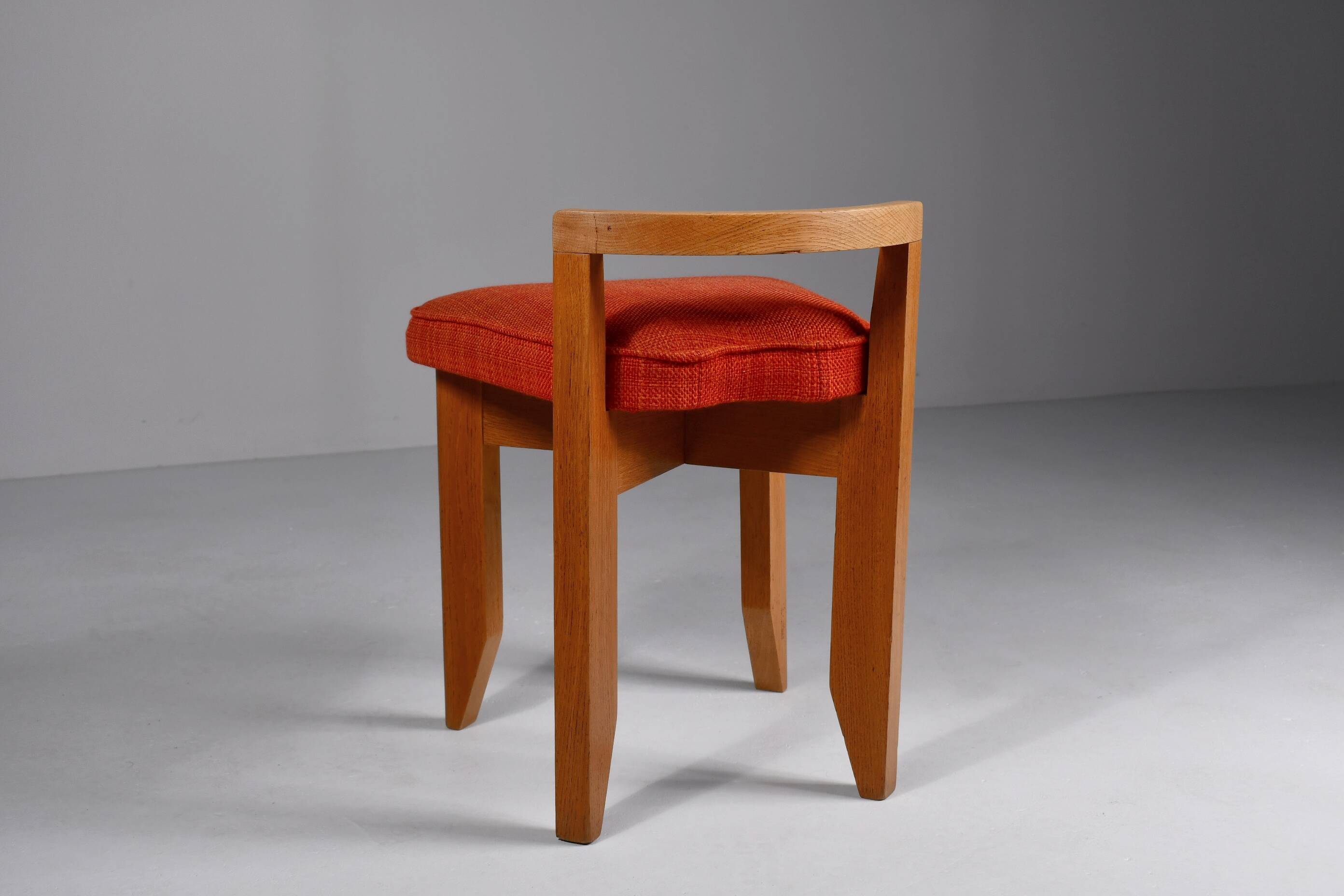 Chaise Boudoir "Rubercrin" de Guillerme et Chambron pour Votre Maison. années 1950