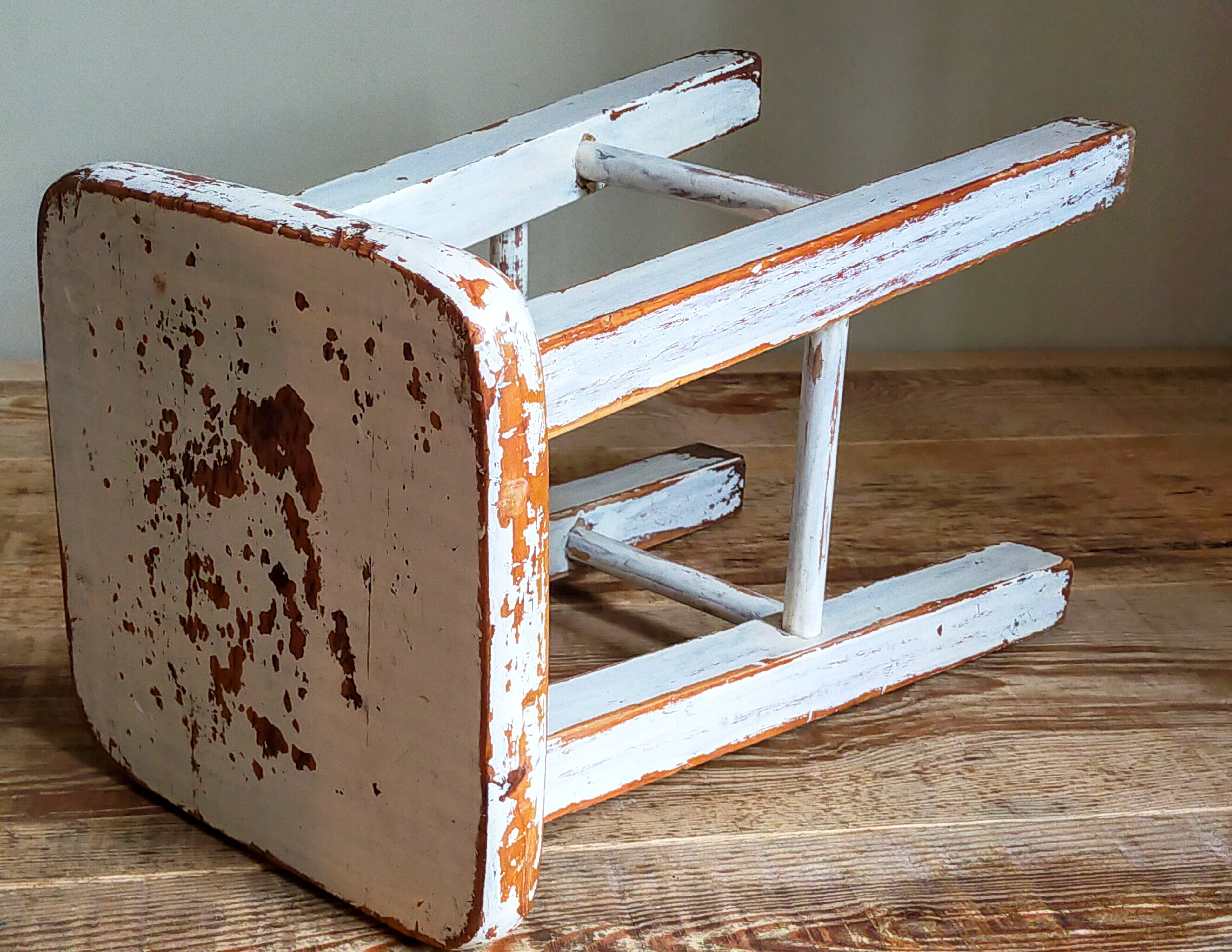 Workshop stool in vintage patinated solid wood