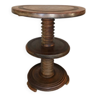 Solid art deco screw saddle