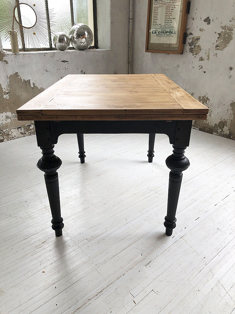 Ancient oak farm table with extensions 218 cm