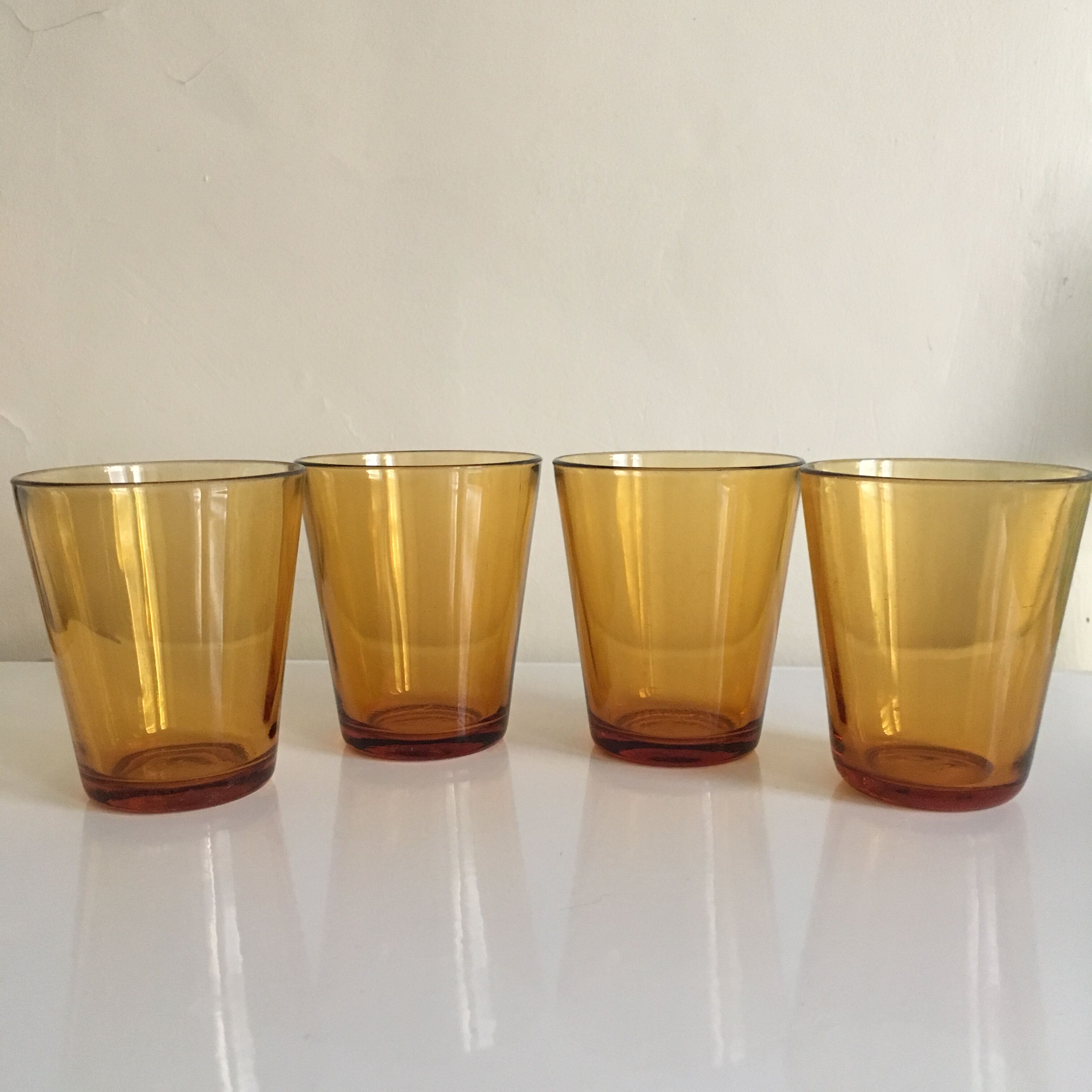 Set of water glasses yellow ochre Vereco France