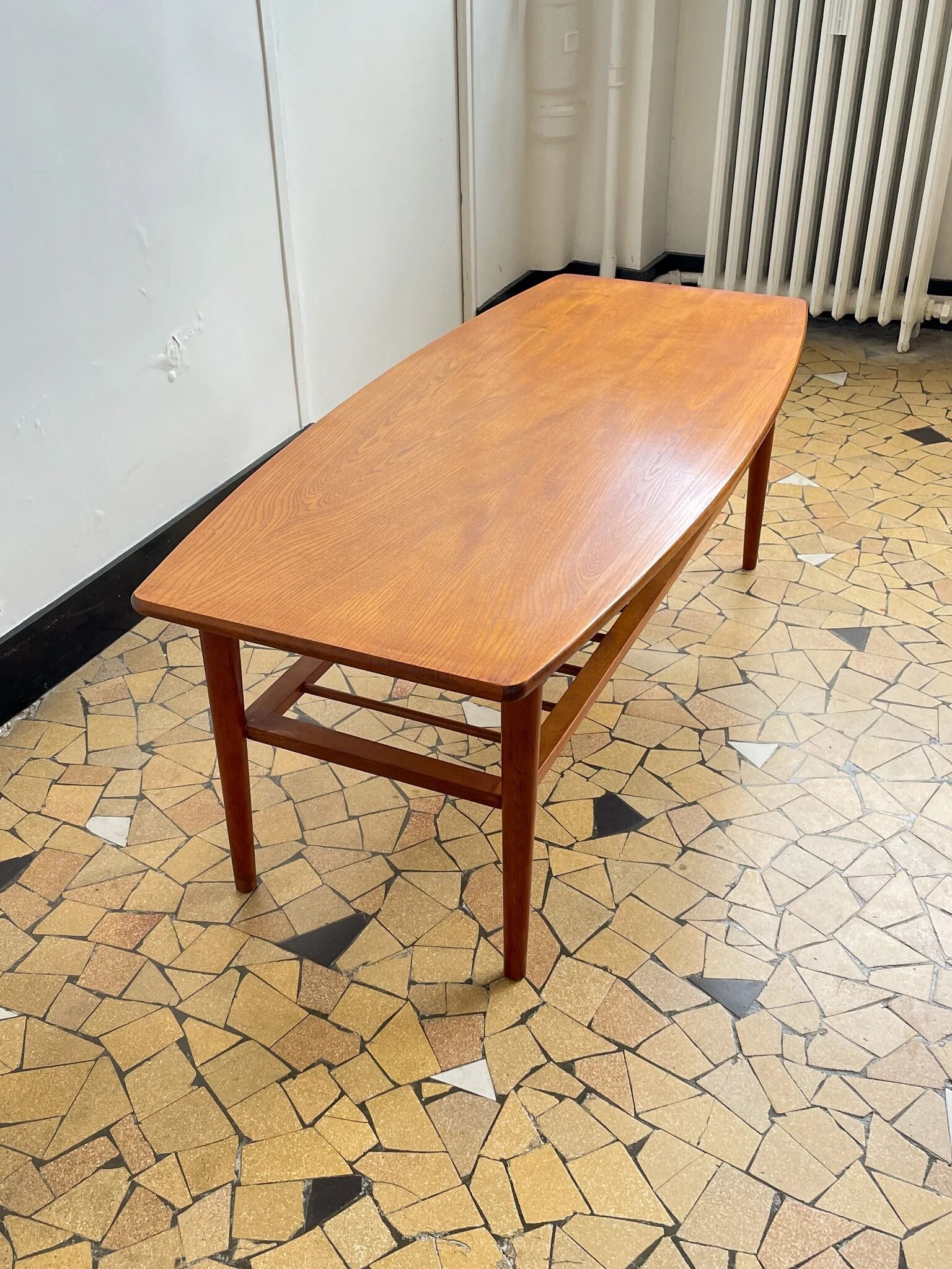 Coffee table feet spindles 120cm