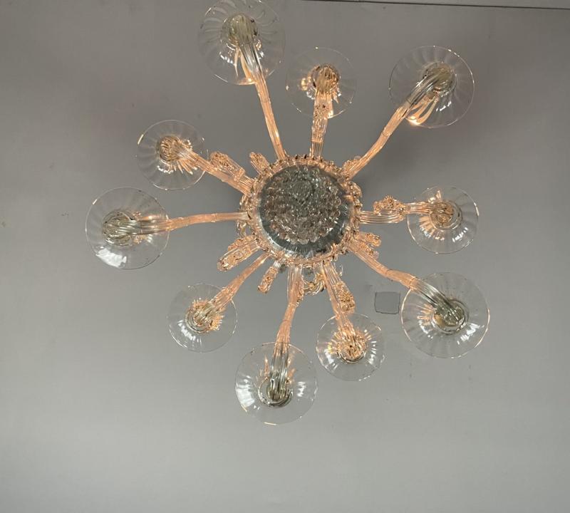 Lustre vénitien en verre de Murano transparent 10 bras de lumière sur deux niveaux