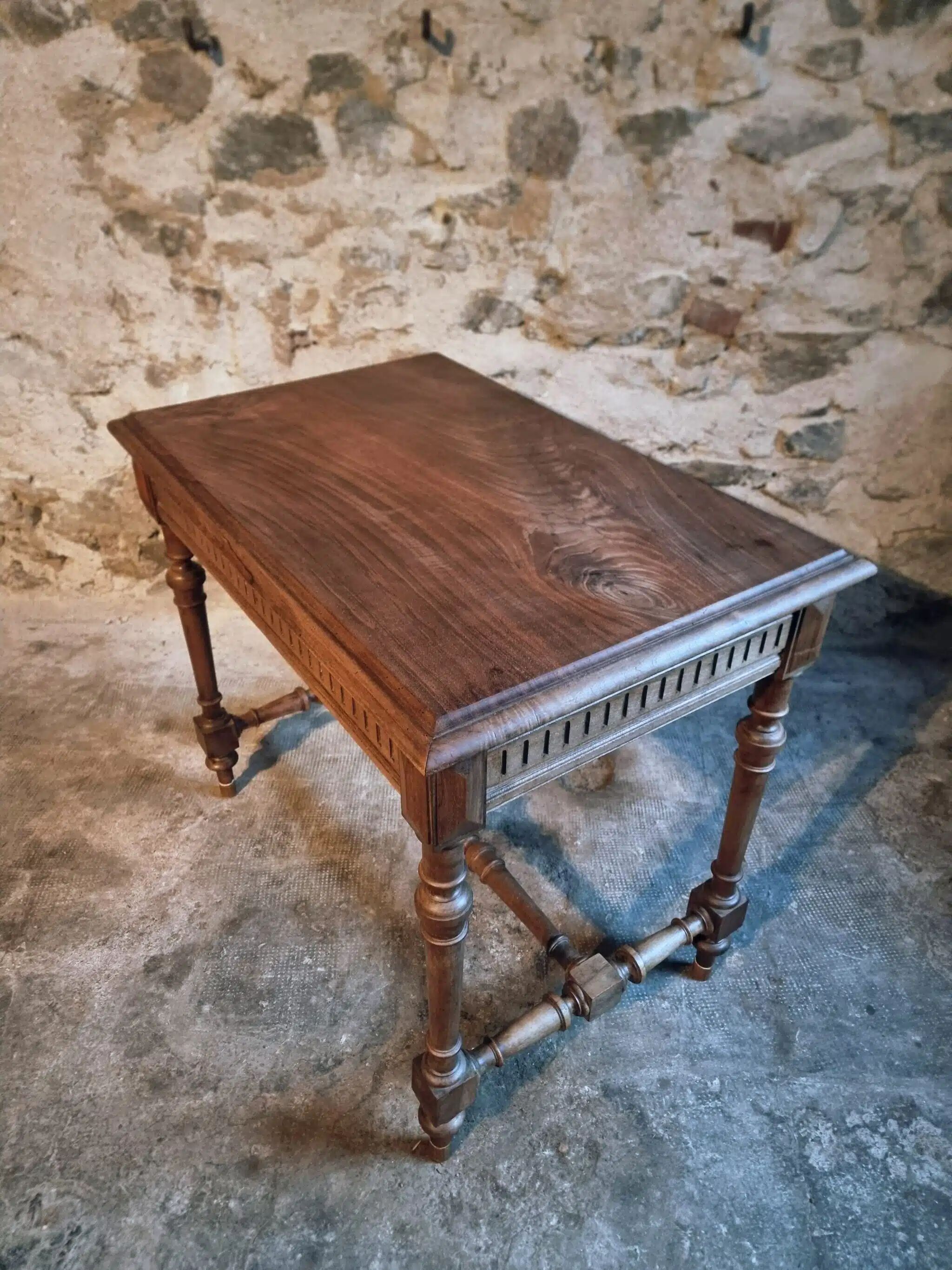 Vintage French writing table in walnut, 1930s.