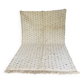 Berber carpet Beni Ouarain with black polka dots and relief 160x260