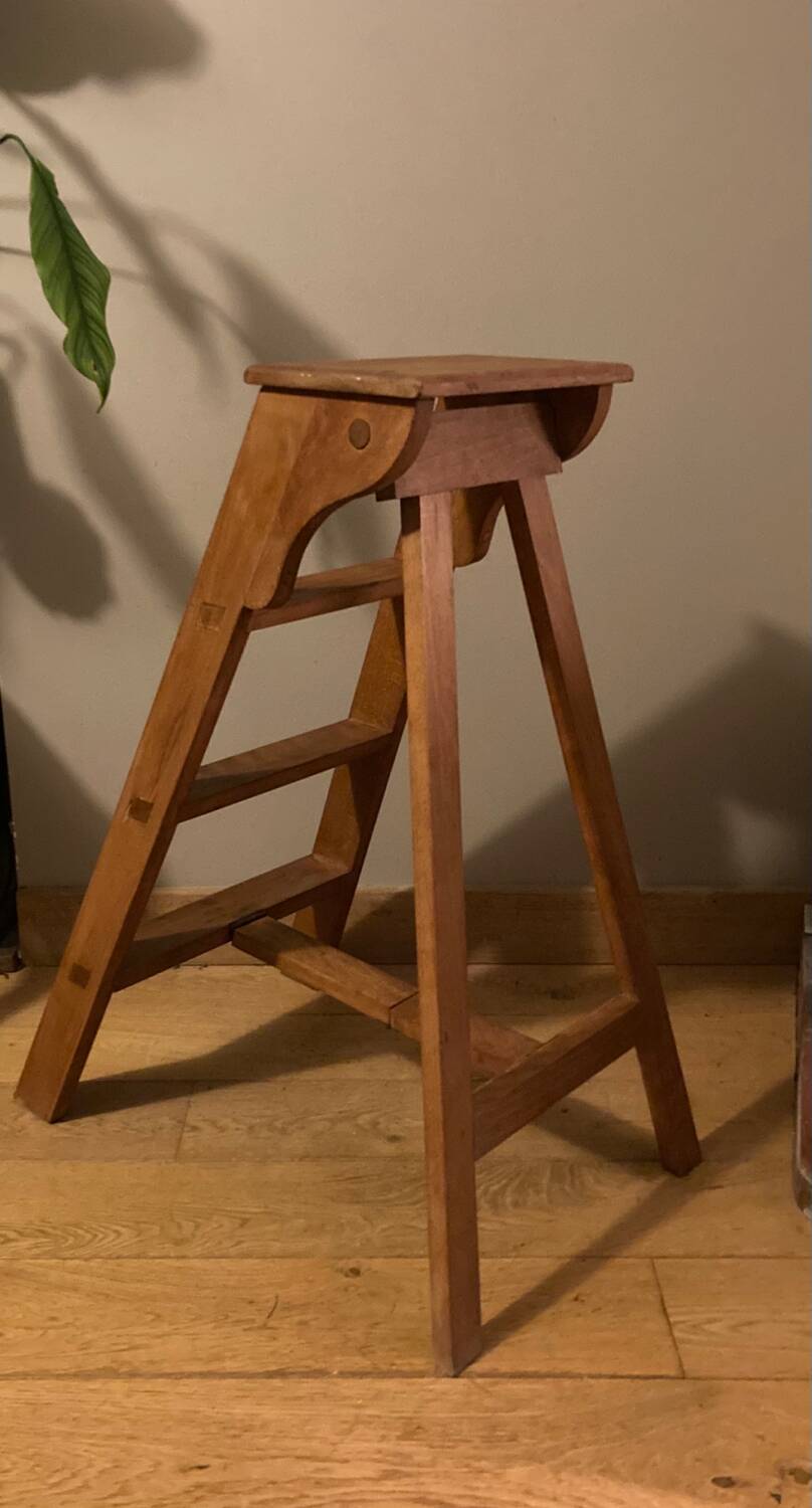 Solid wood stepladder with 4 levels, 20th century, mortise-tenon mountings