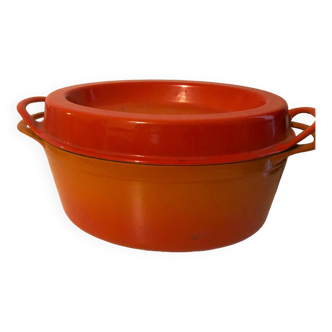 Cast iron cousances casserole dish