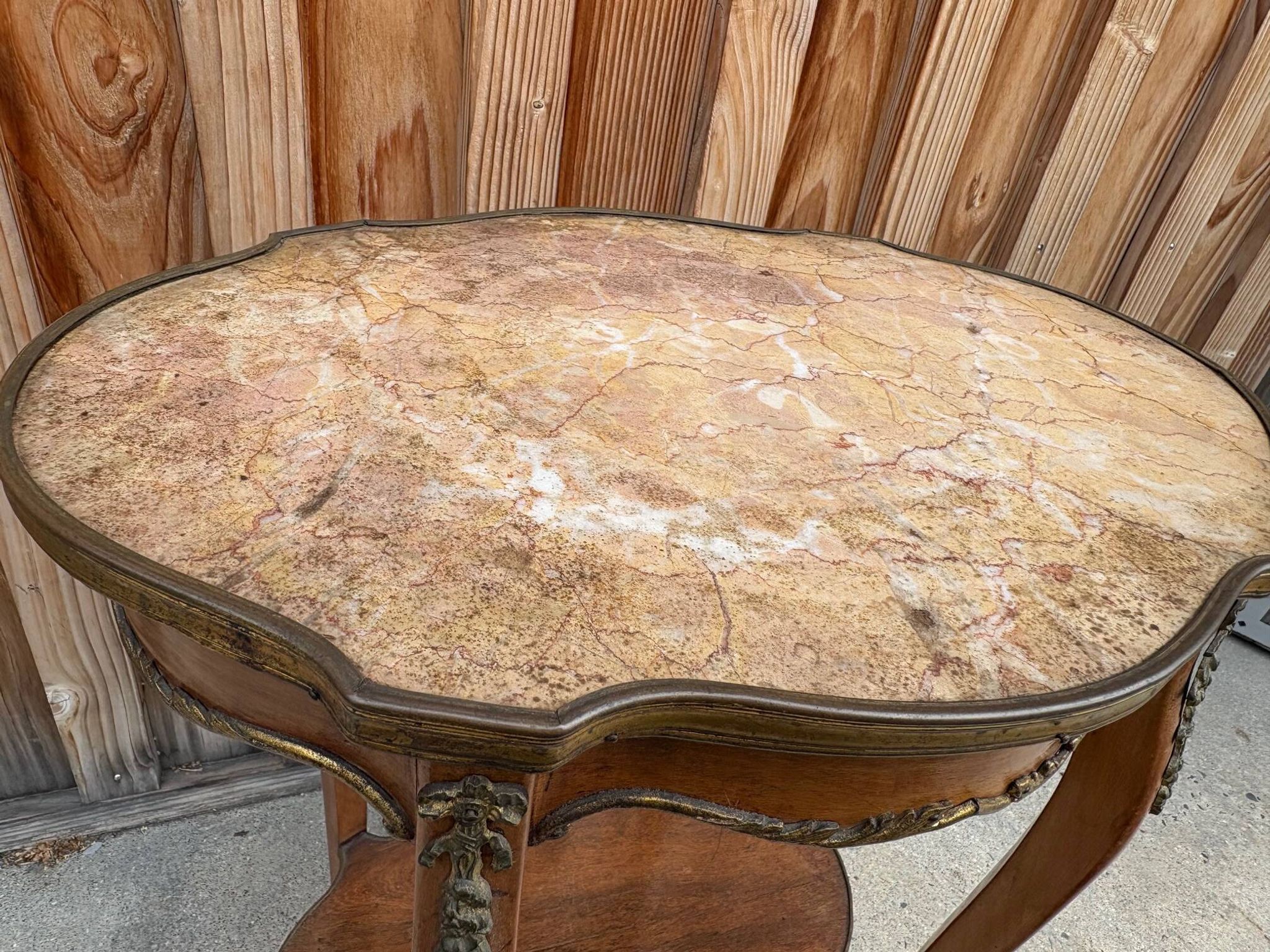 Antique Louis XV gueridon – pink marble and gilded brass – late 19th century