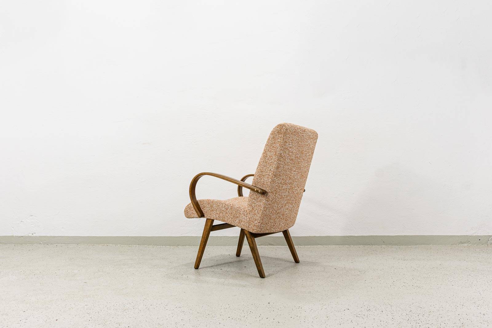 Mid Century Armchair Model 53 By J šmidek For Ton, 1960s