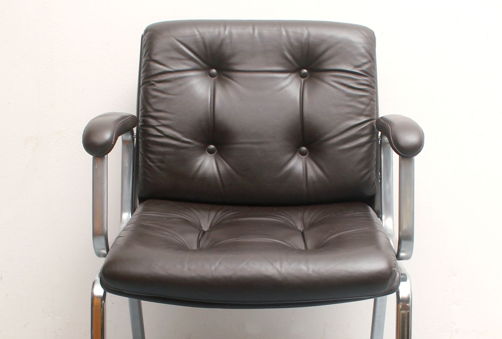 Fauteuil en cuir Drabert marron foncé des années 1970