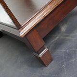 Shop window early 20th century