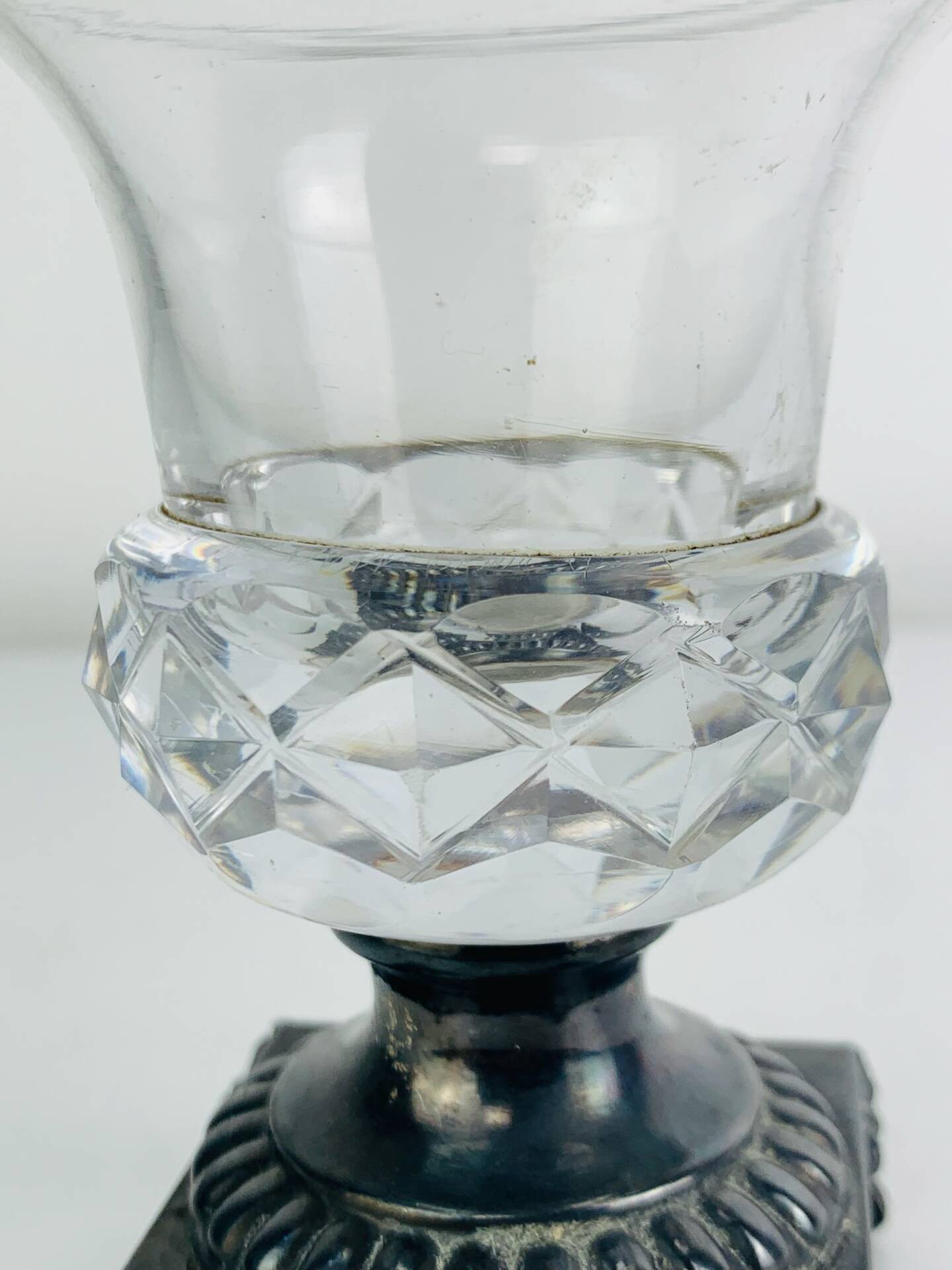 Salière en cristal et métal argenté