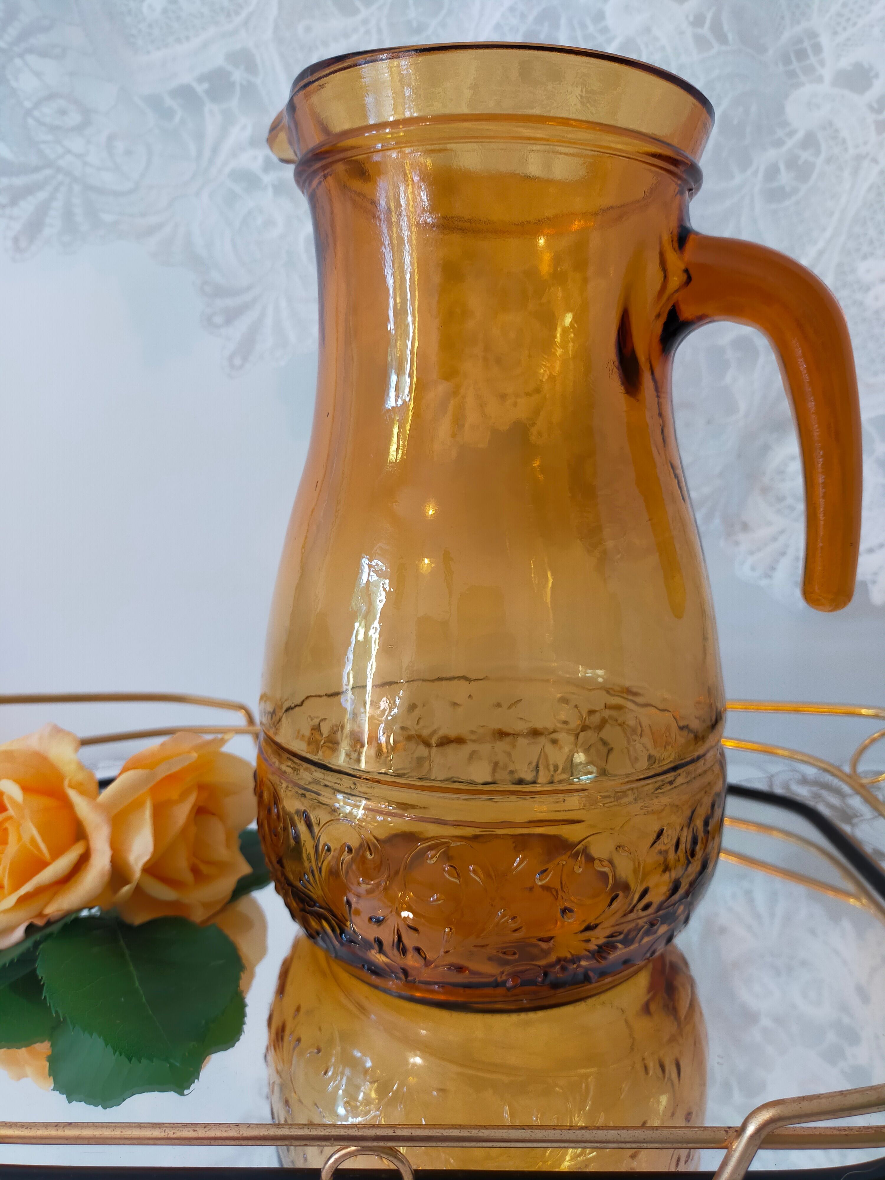 Cruche vintage à eau verre ambré  fabriquée en italie  des années 60/70