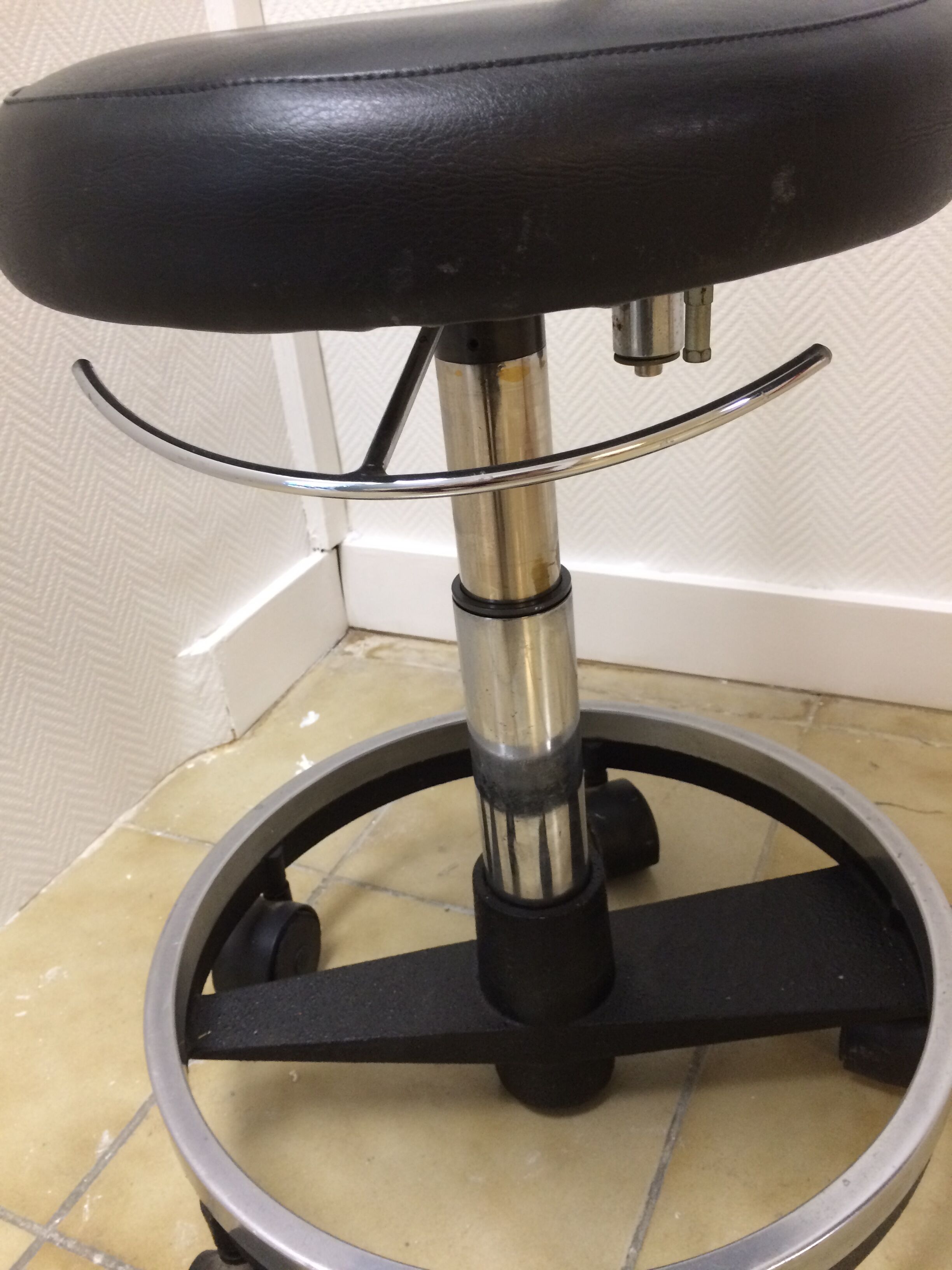 Dentist's stool
