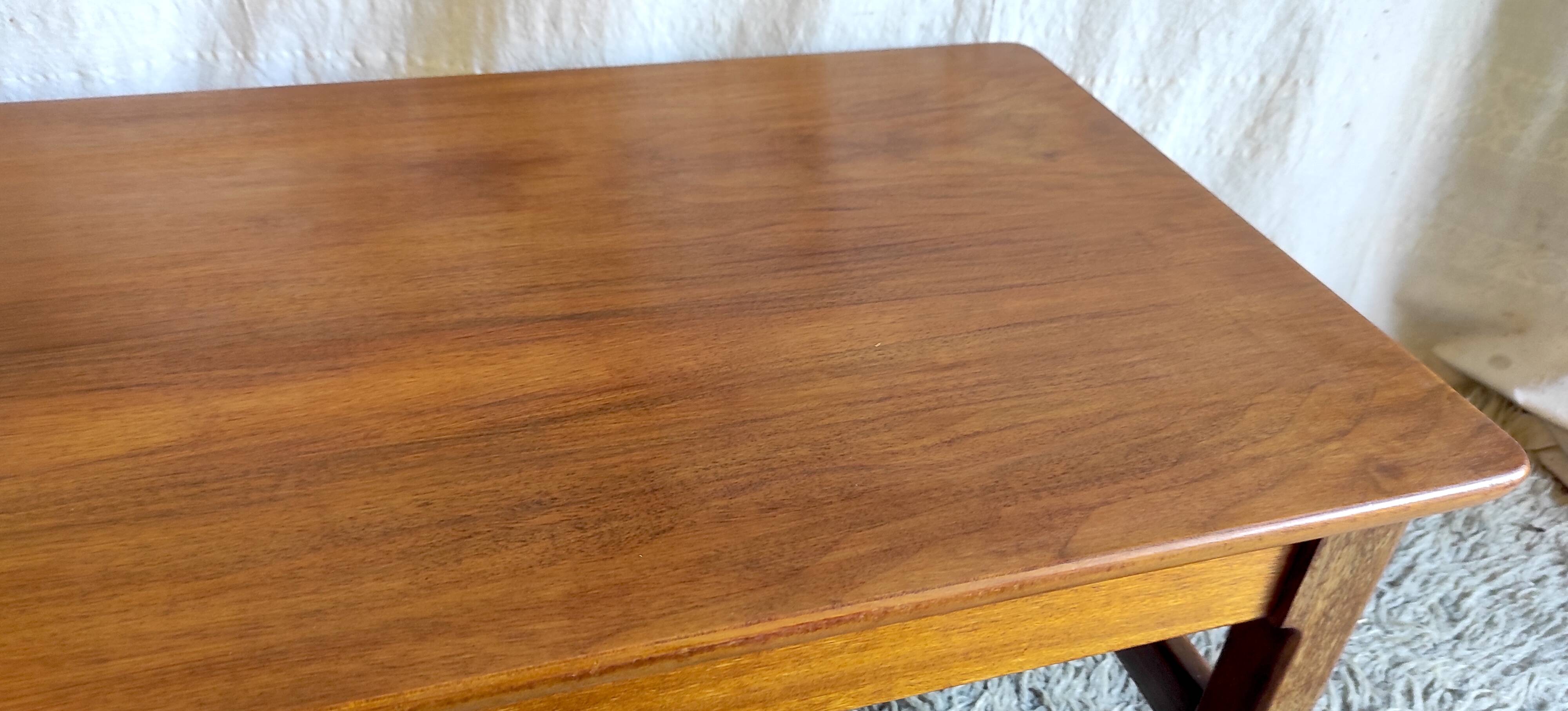 Scandinavian-style teak coffee table - mid-20th century