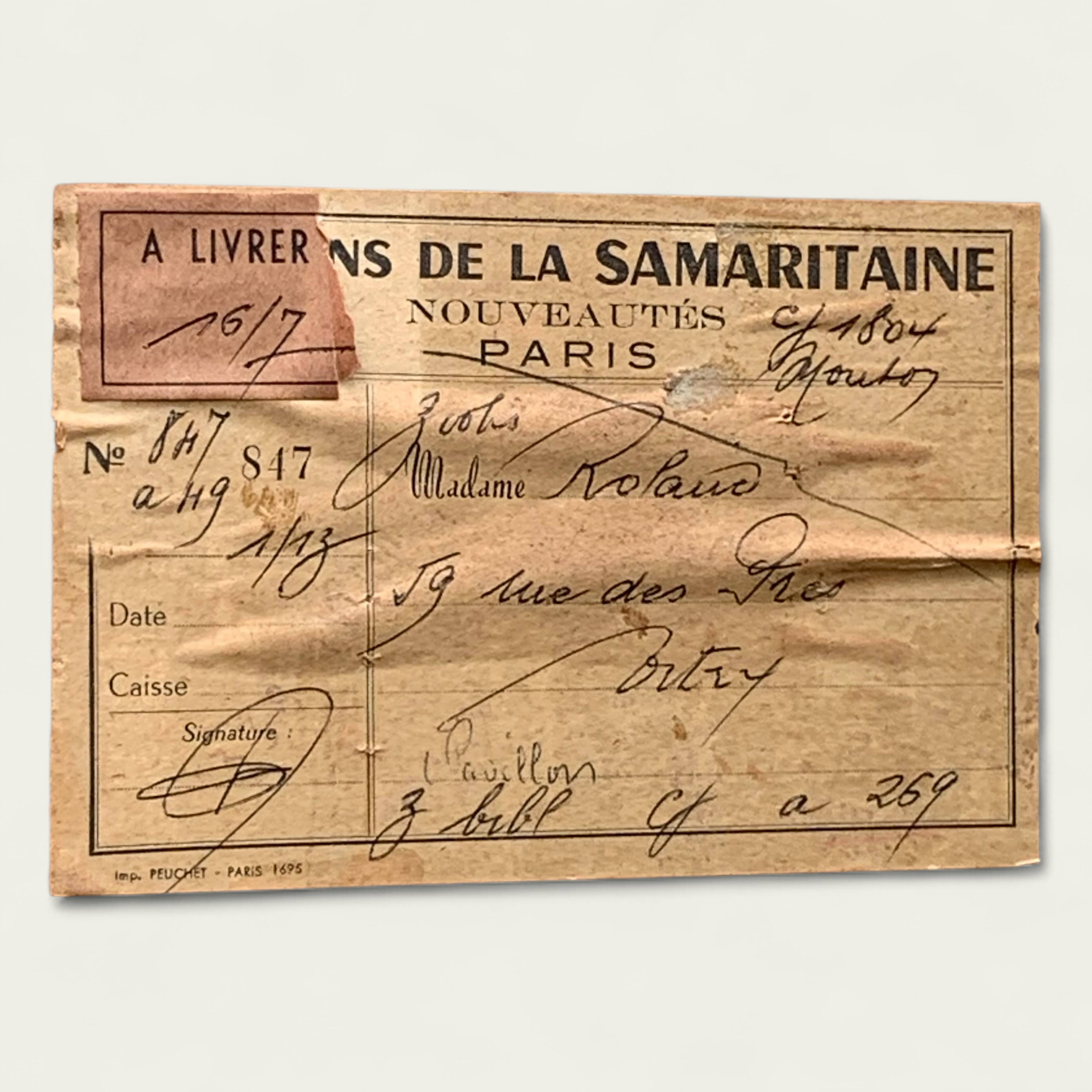 Parisian glass cabinet from La Samaritaine, 1960