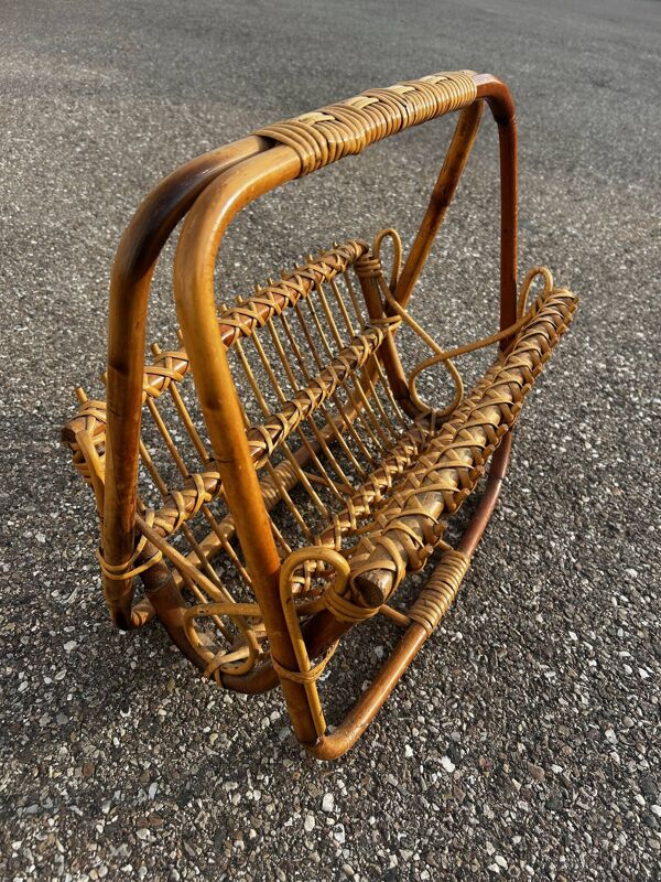 porte-revue en rotin vintage