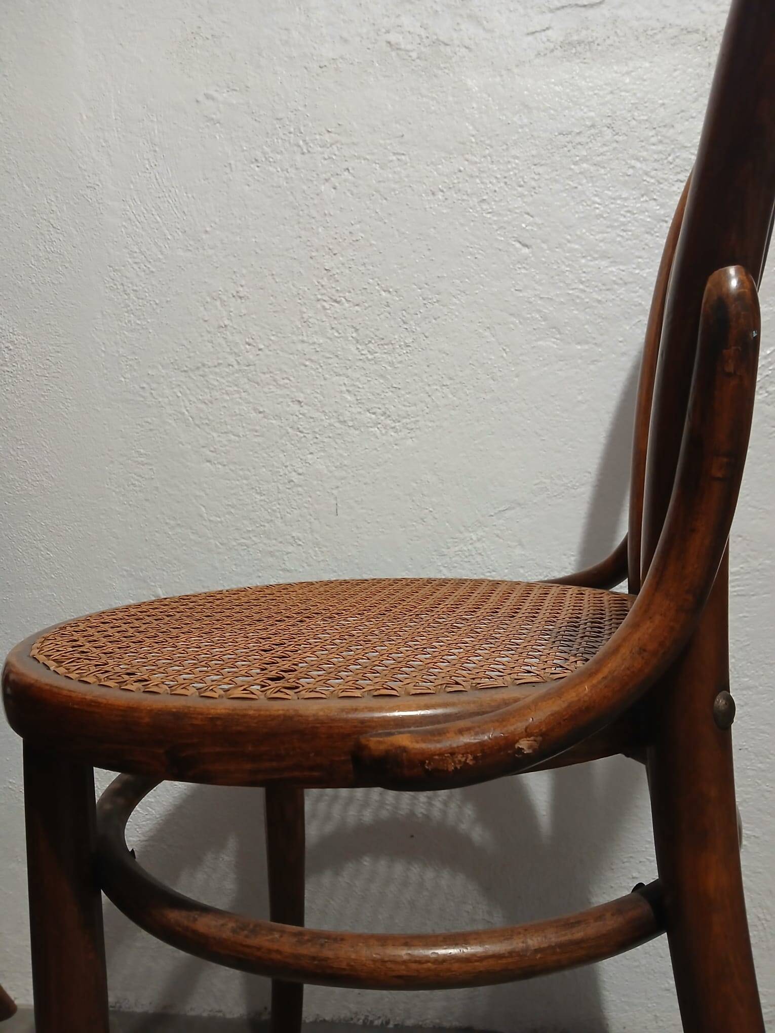 Set of 5 bentwood bistro chairs in THONET style no. 14