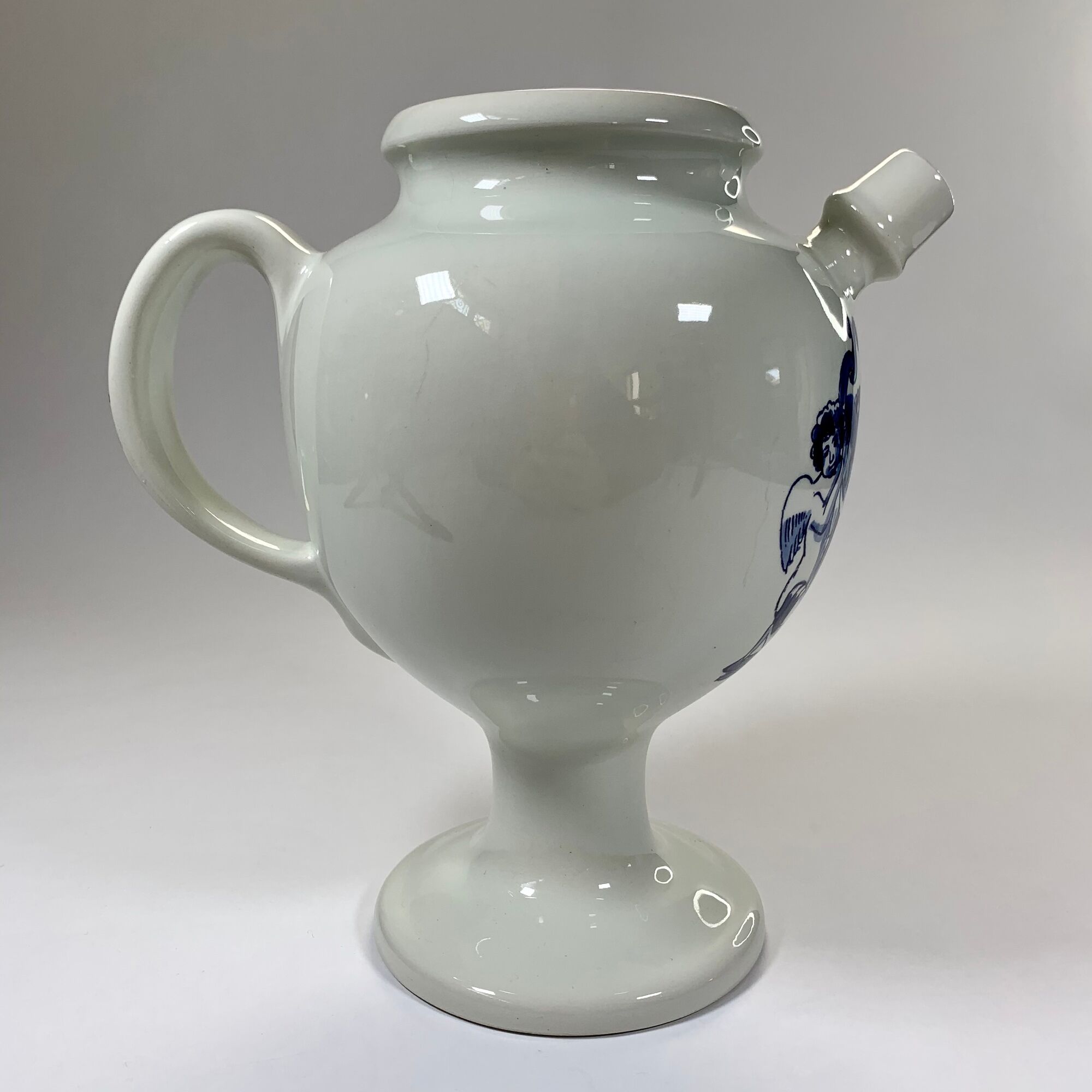 Apothecary pot, pouring model, Delft earthenware pharmacy hand-painted blue décor