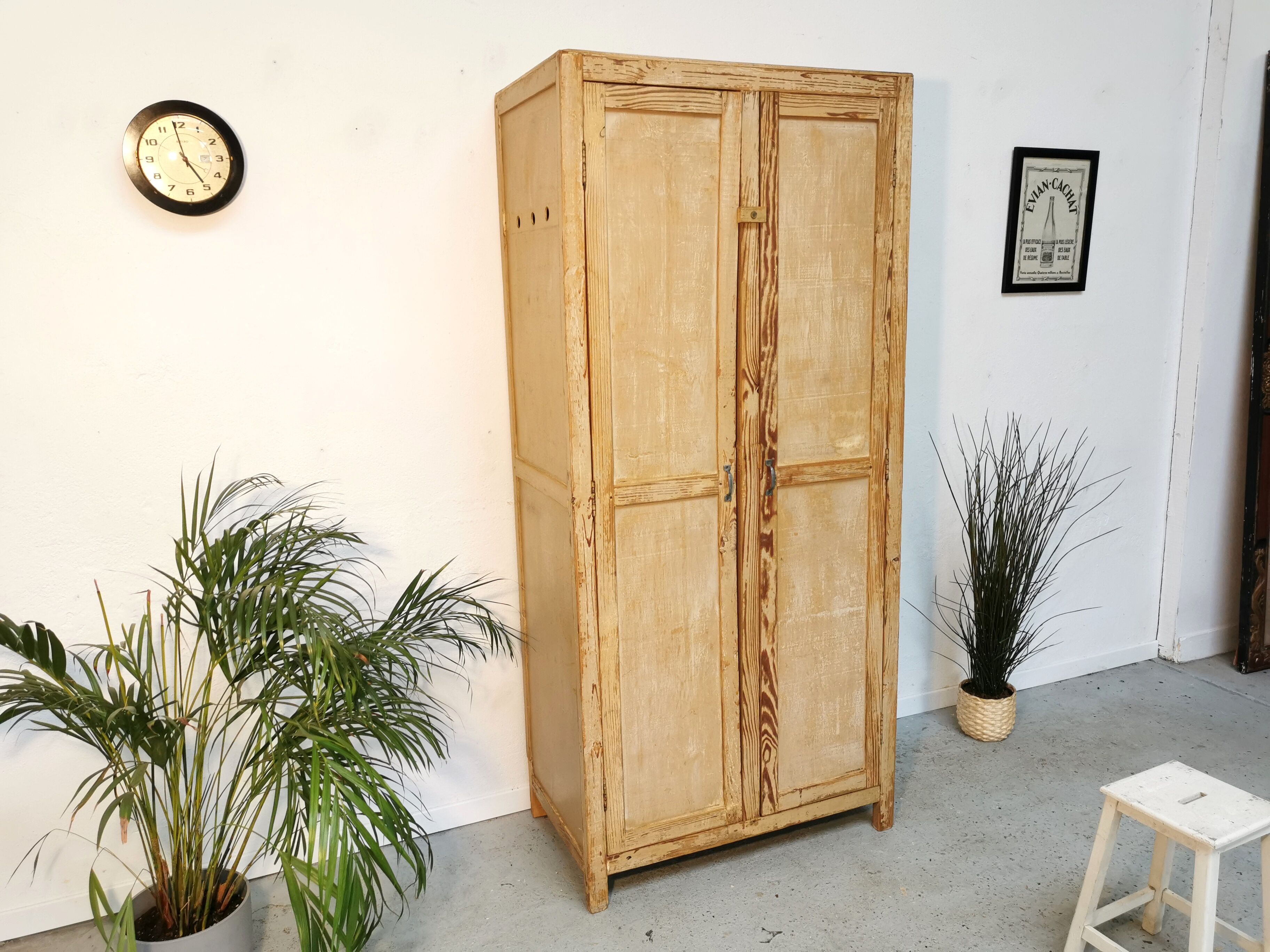 Armoire parisienne vintage