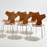 Grand Prix 3130 chair by Arne Jacobsen for Fritz Hansen