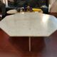 Table basse en marbre