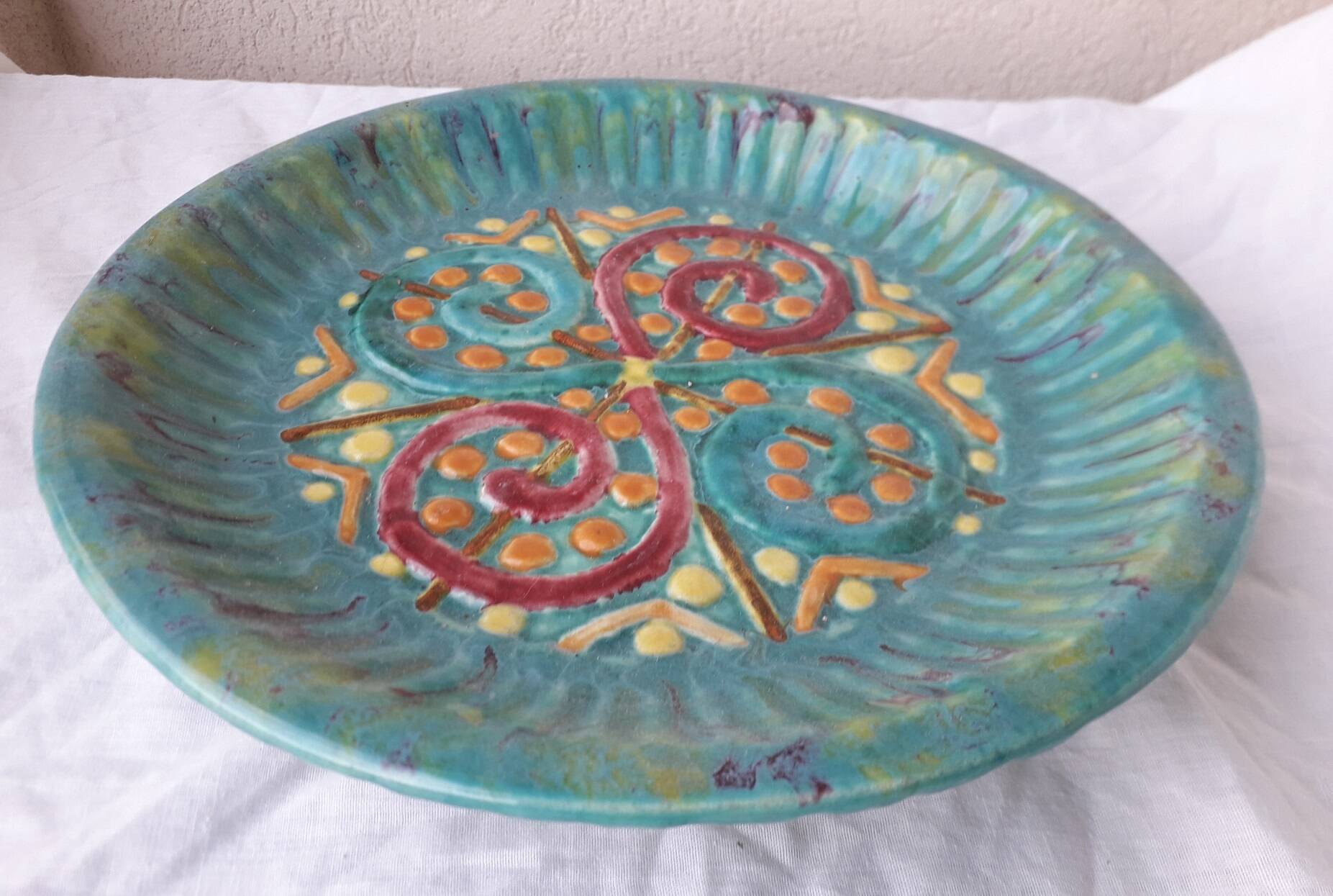 Quimper slipware plate