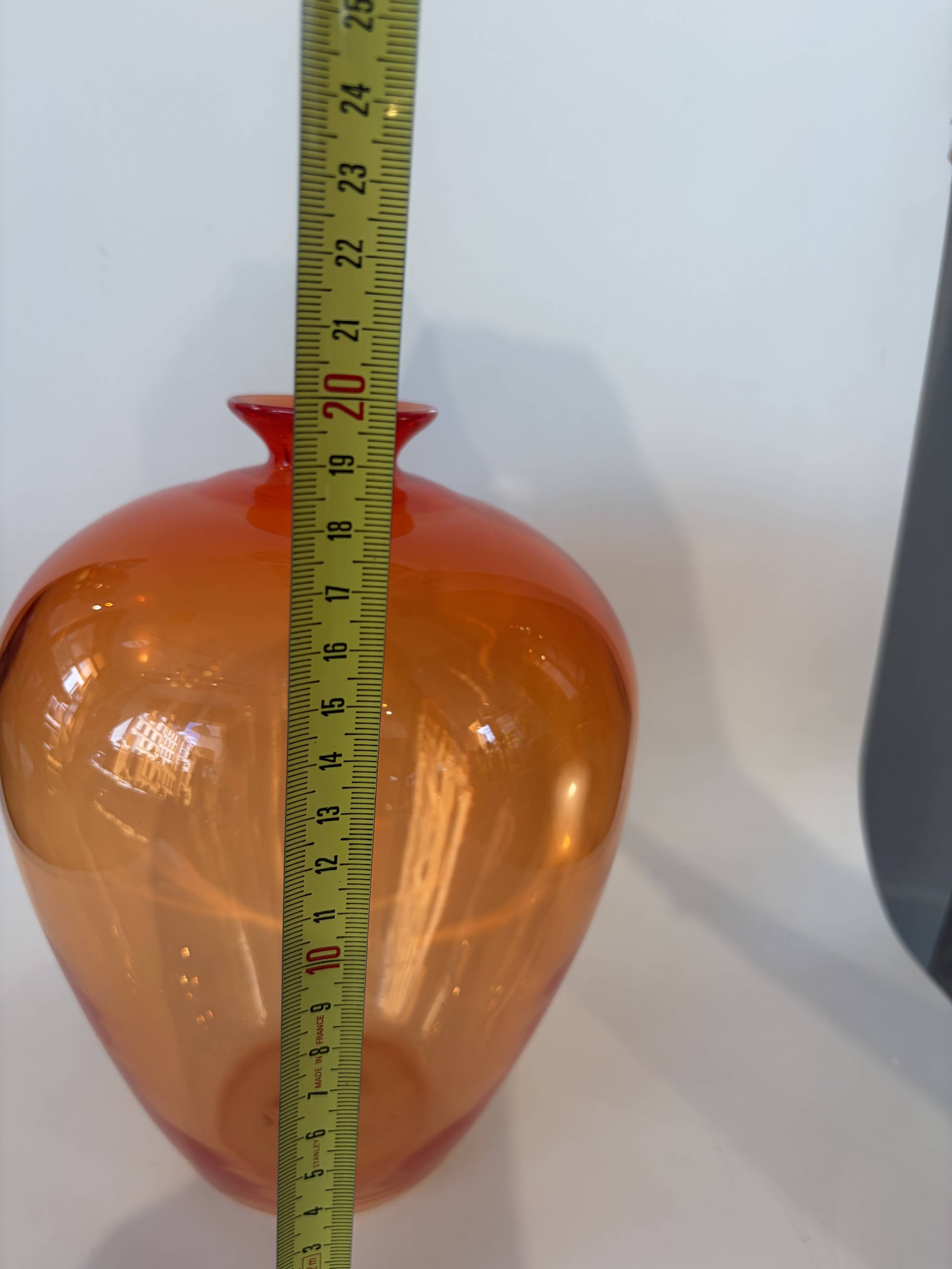 Blown glass vase, V from B, Ornaments