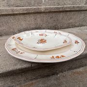 Duo of old plates Condé Longchamp – Terre de Fer, floral decoration & in