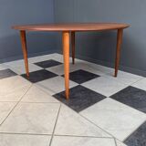 Mid-Century Modern scandinavian coffee table in teak by Hvidt & Mølgaard Nielsen for France and Søn.