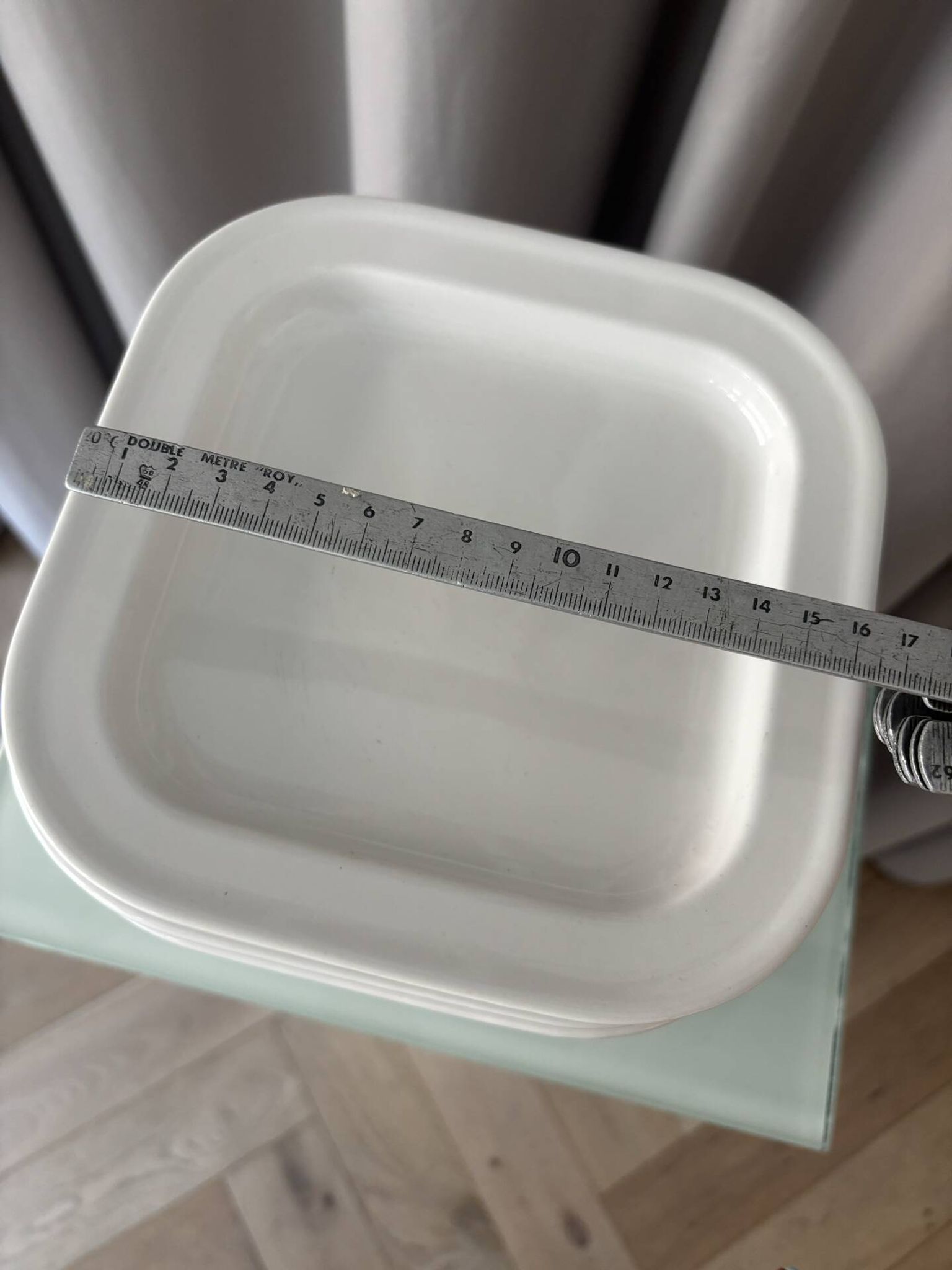 Makio Hasuike pour Arnolfo di Cambio – Service de vaisselle "Square", Italie,