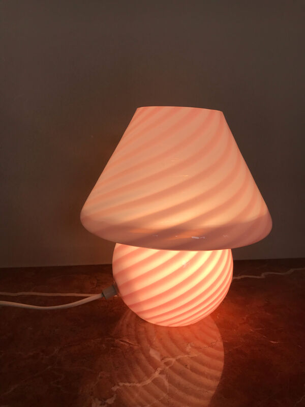 Lampe de chevet rose année 50 en verre de murano