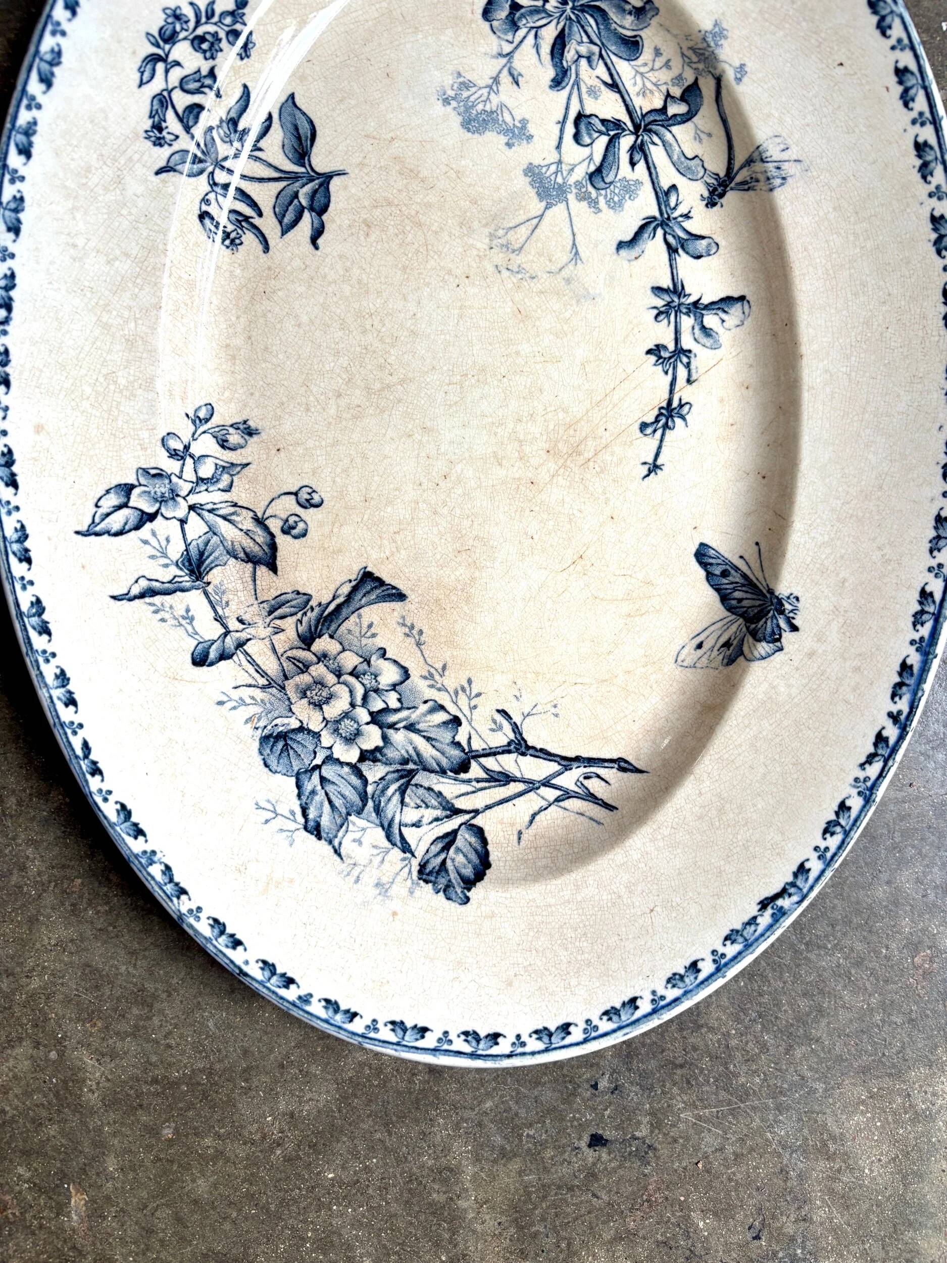 Sarreguemines oval dish in blue ironstone, "Carmen" service