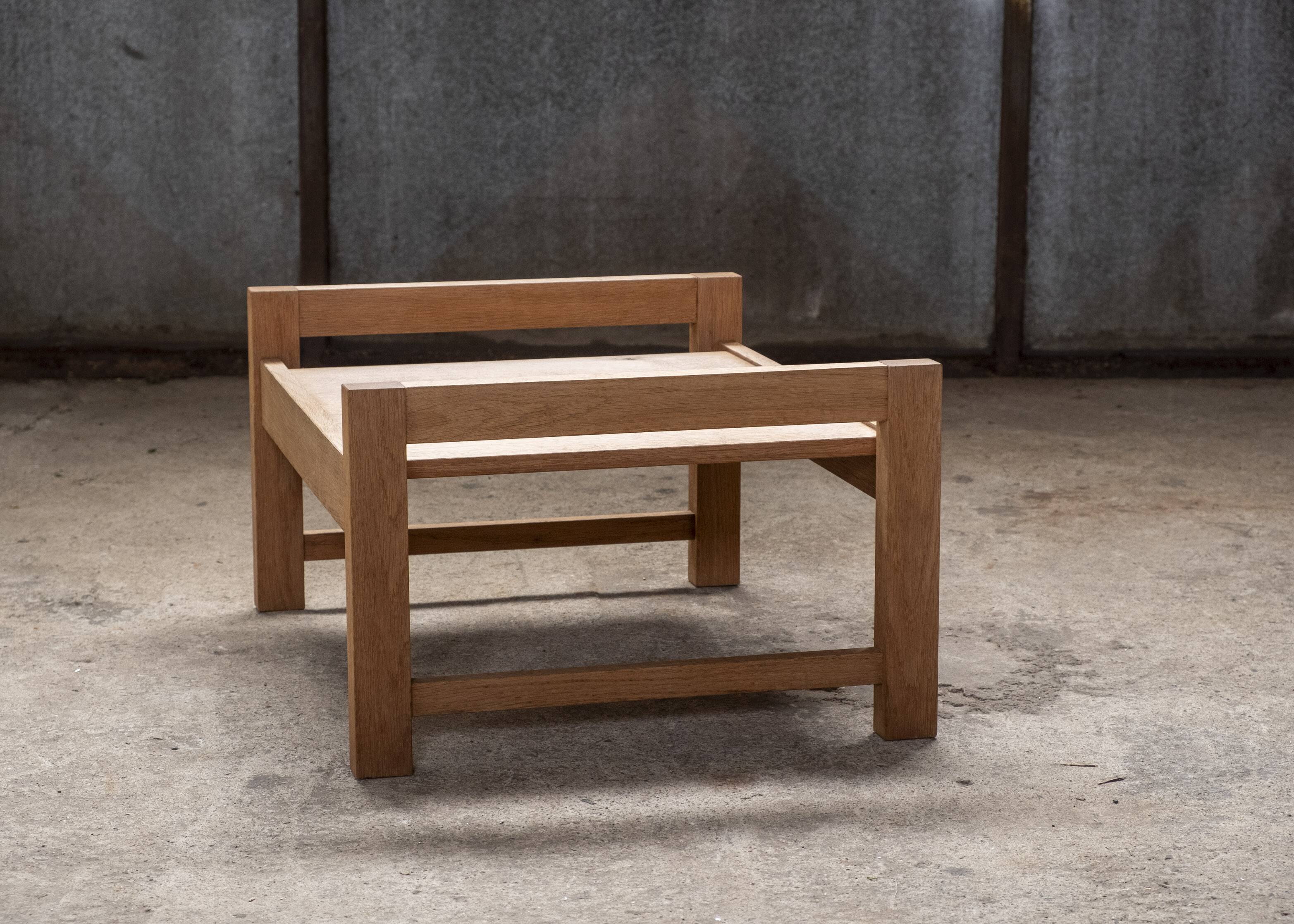 Table de plateau en chêne, années 1960, Van Den Berghe Pauvers, Belgique