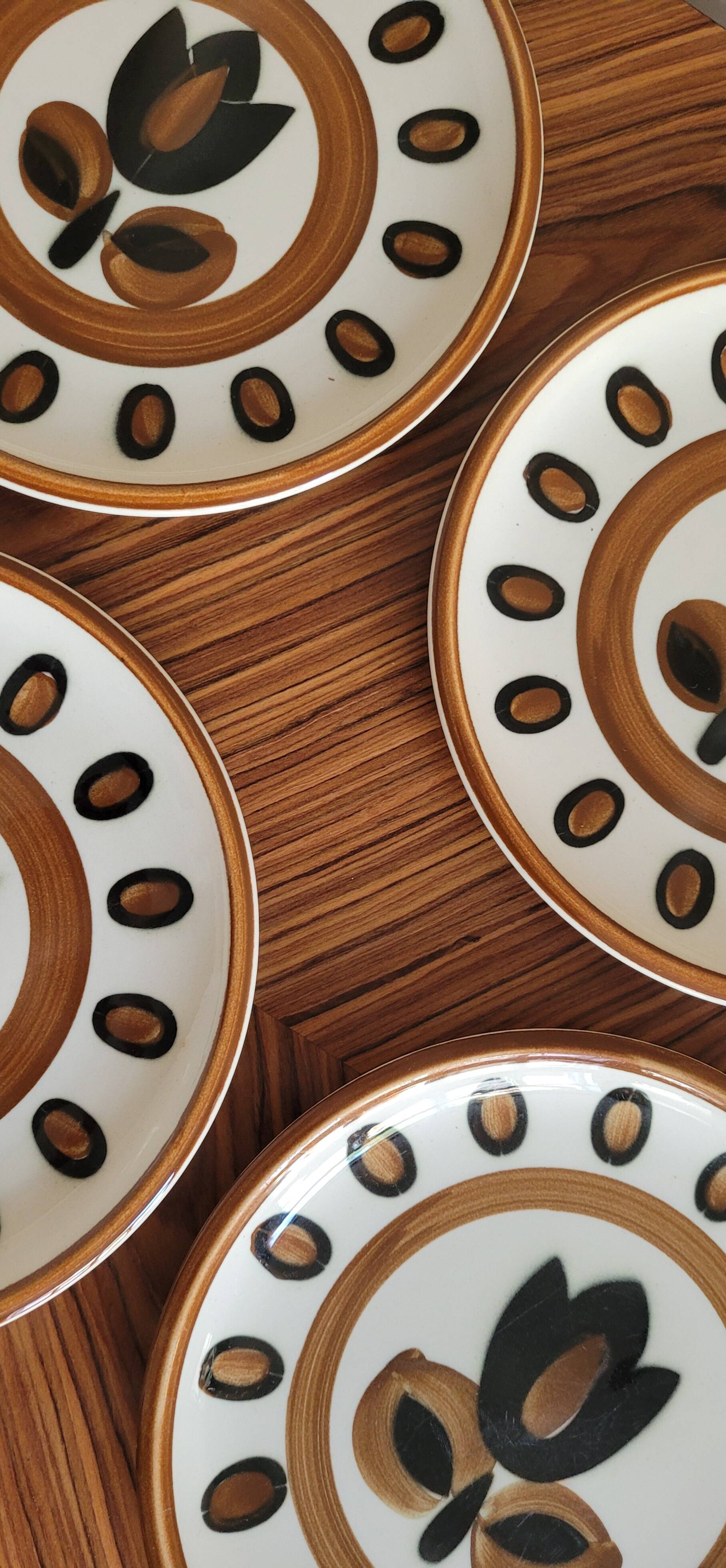 Set of 4 Kimono Boch plates