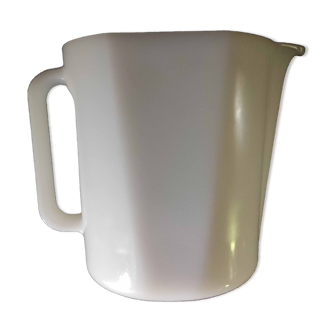 Arcopal pitcher of the Moulinex brand