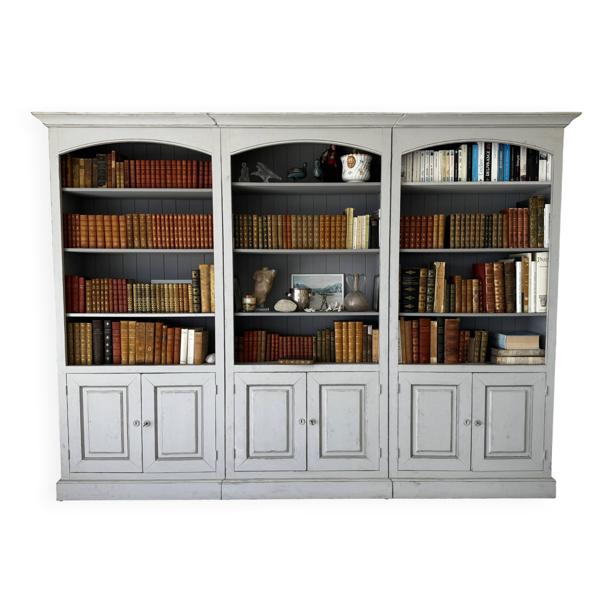 Wooden library, lacquered, grey, patinated, moulded
